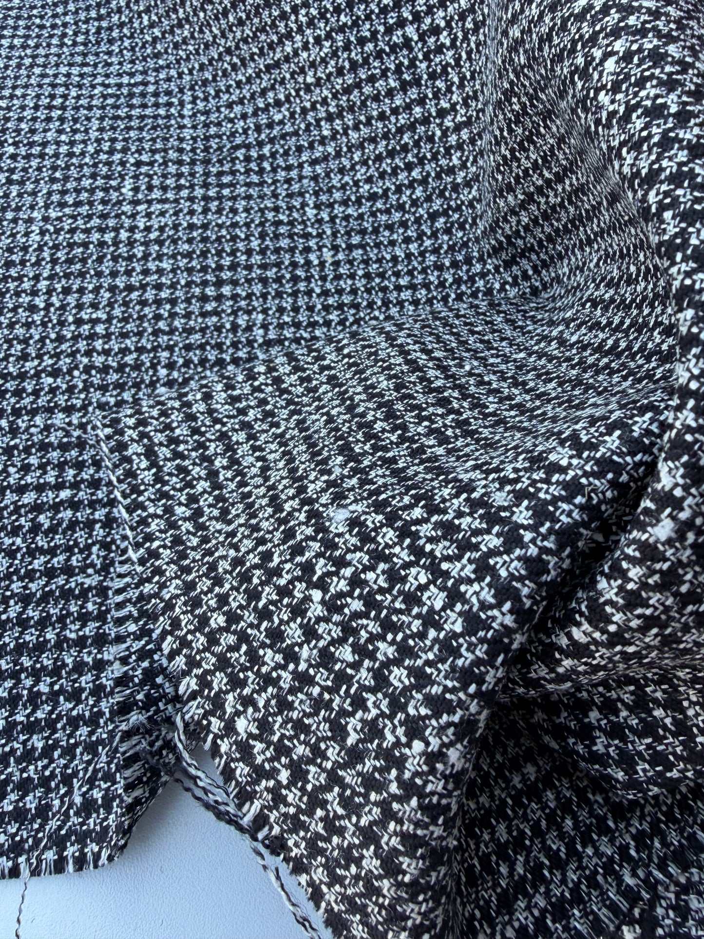 LORO 011 black/white pied de poule wool/silk stretch