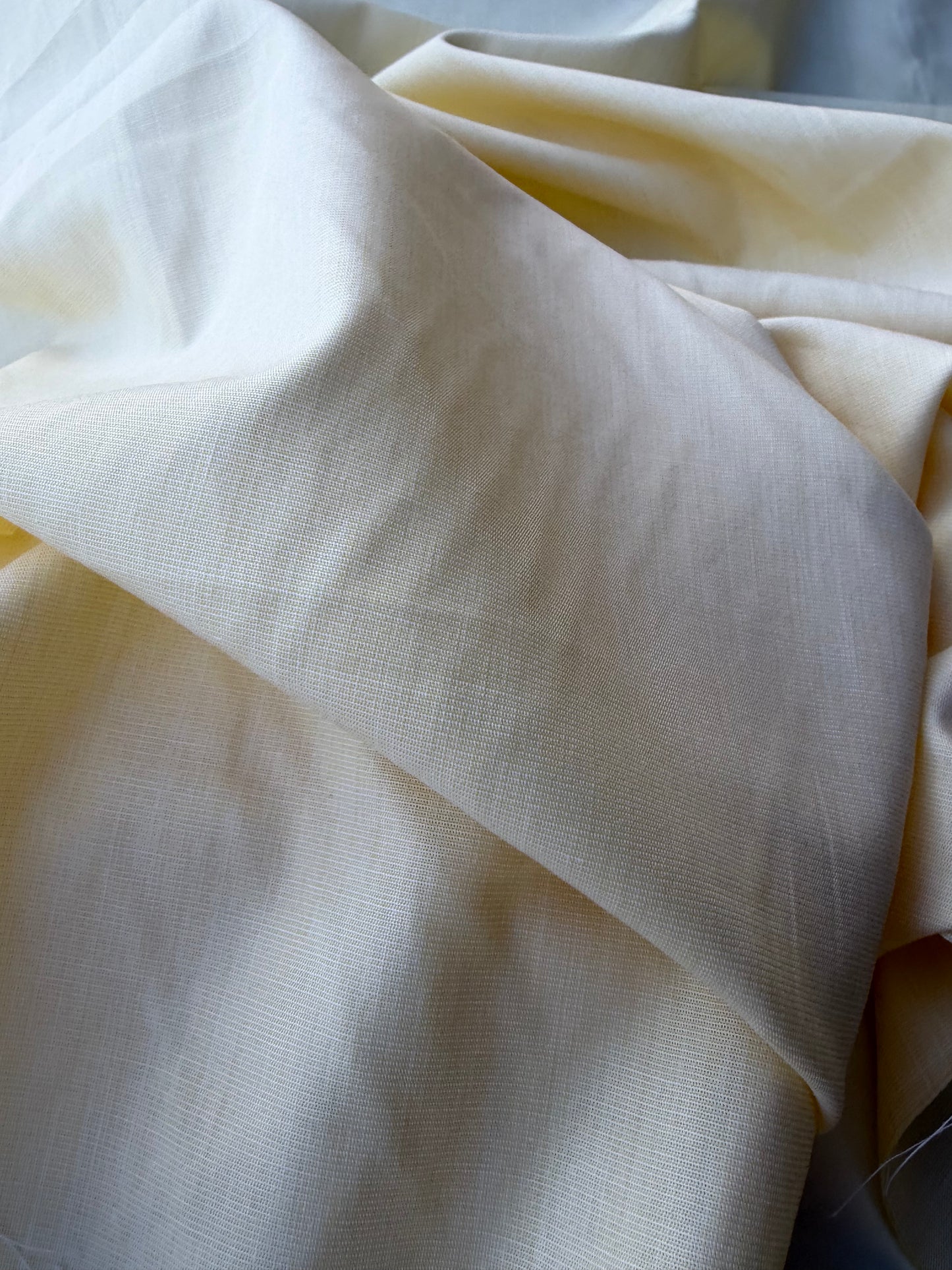 AMI 038 yarn dyed cotton oxford banana puree