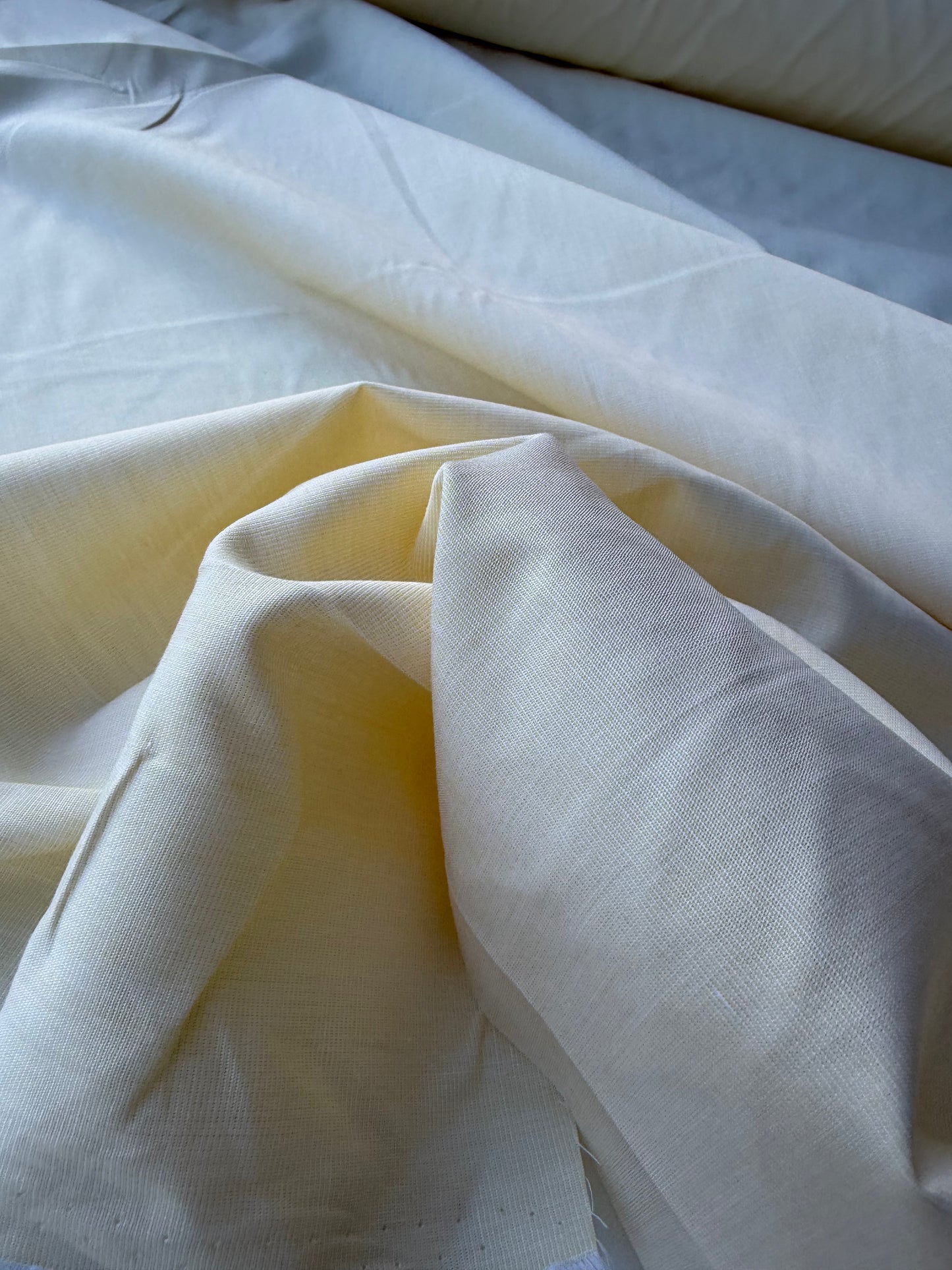 AMI 038 yarn dyed cotton oxford banana puree