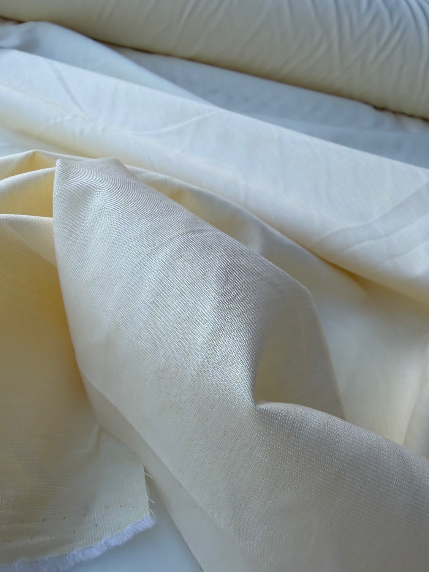 AMI 038 yarn dyed cotton oxford banana puree
