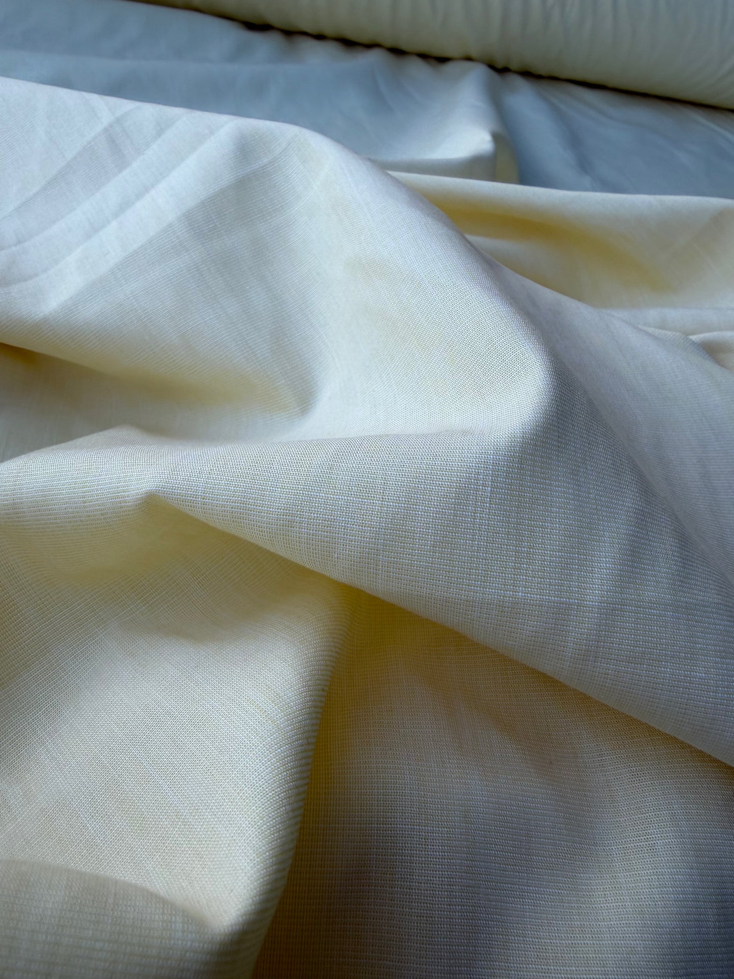 AMI 038 yarn dyed cotton oxford banana puree