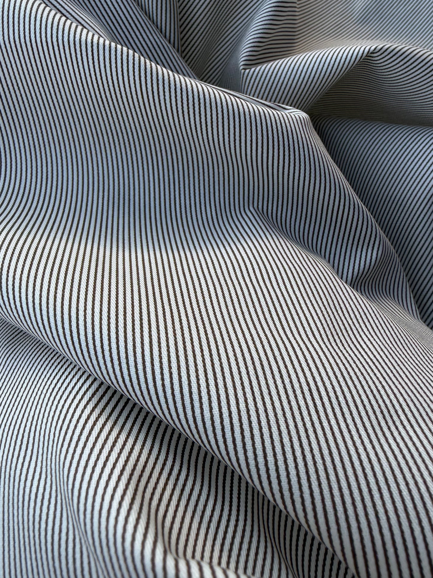 AMI 040 yarn dyed cotton stripes Black/white