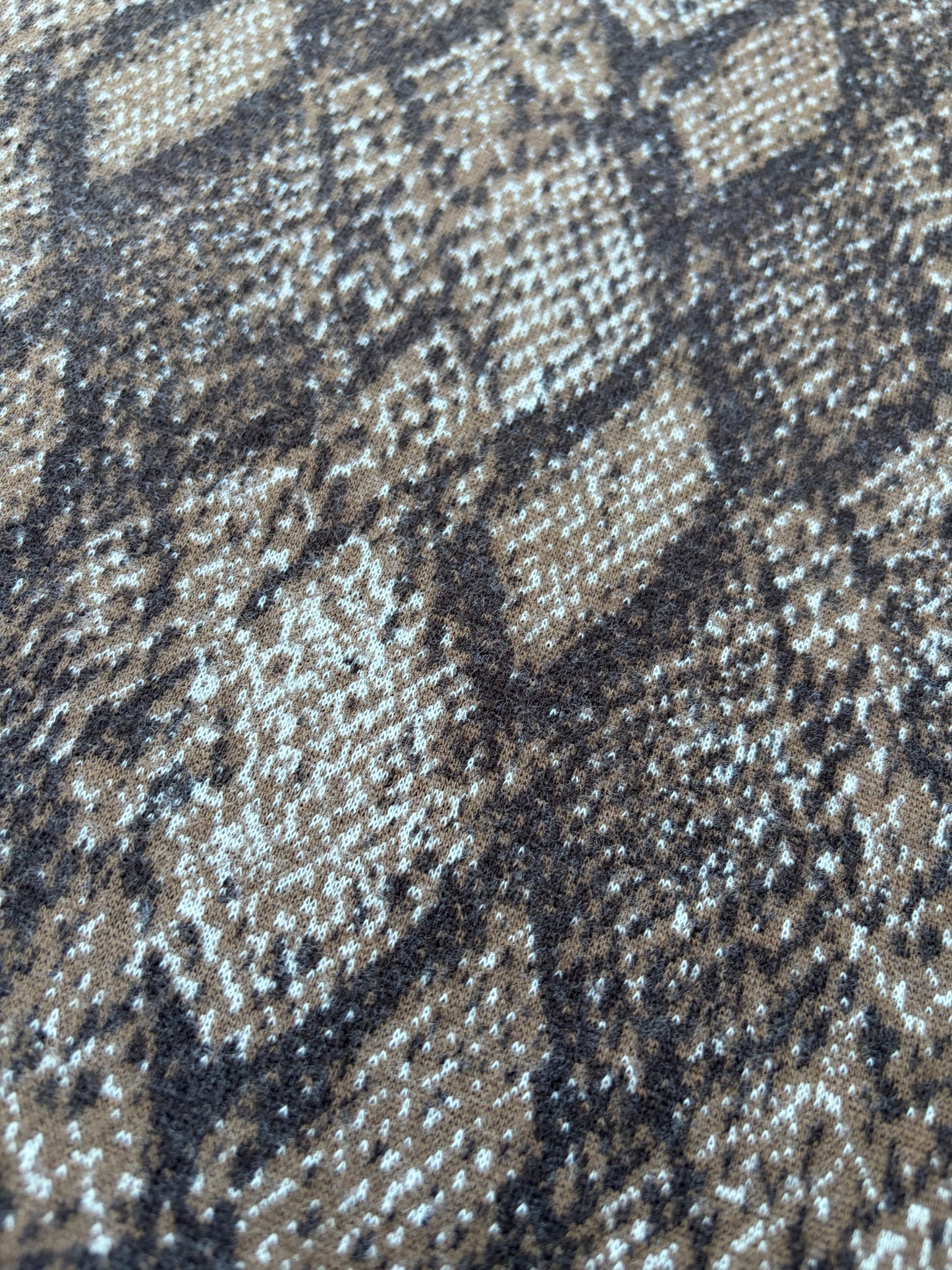 BILLY 001 brushed snake design heavy jersey jacquard