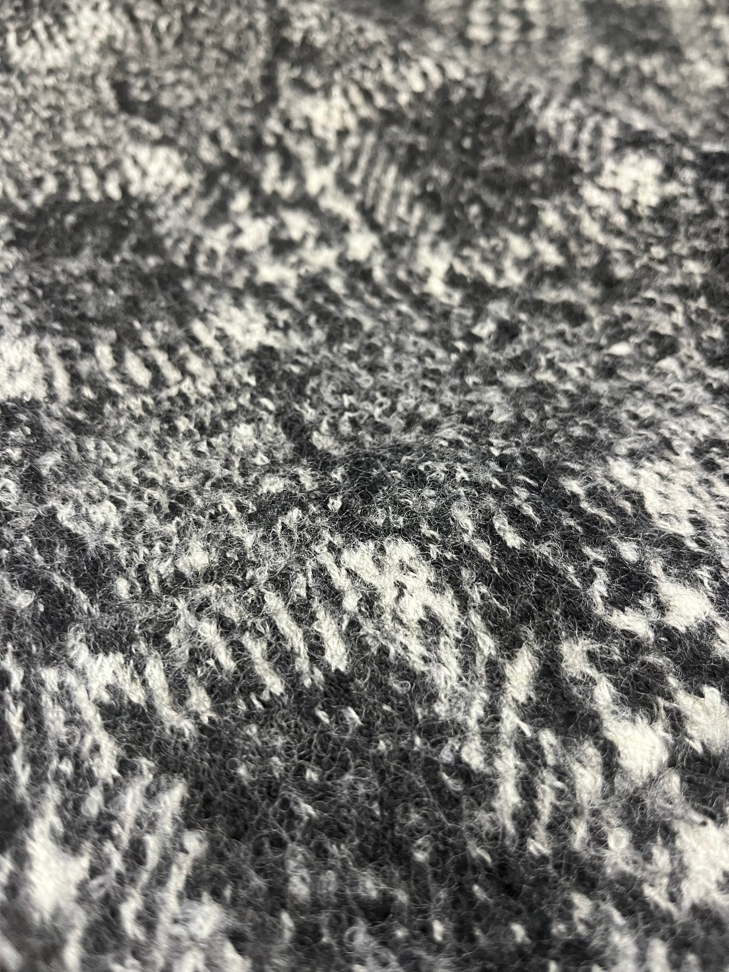 G01 wool fantasy grey