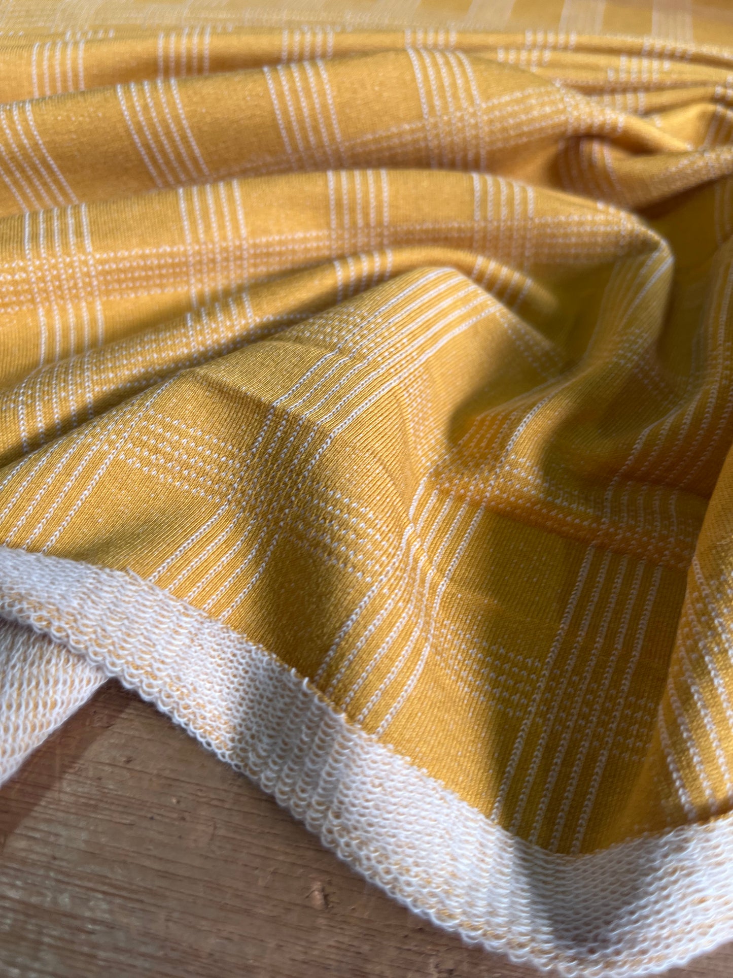 JC 060 jersey jacquard yellow check