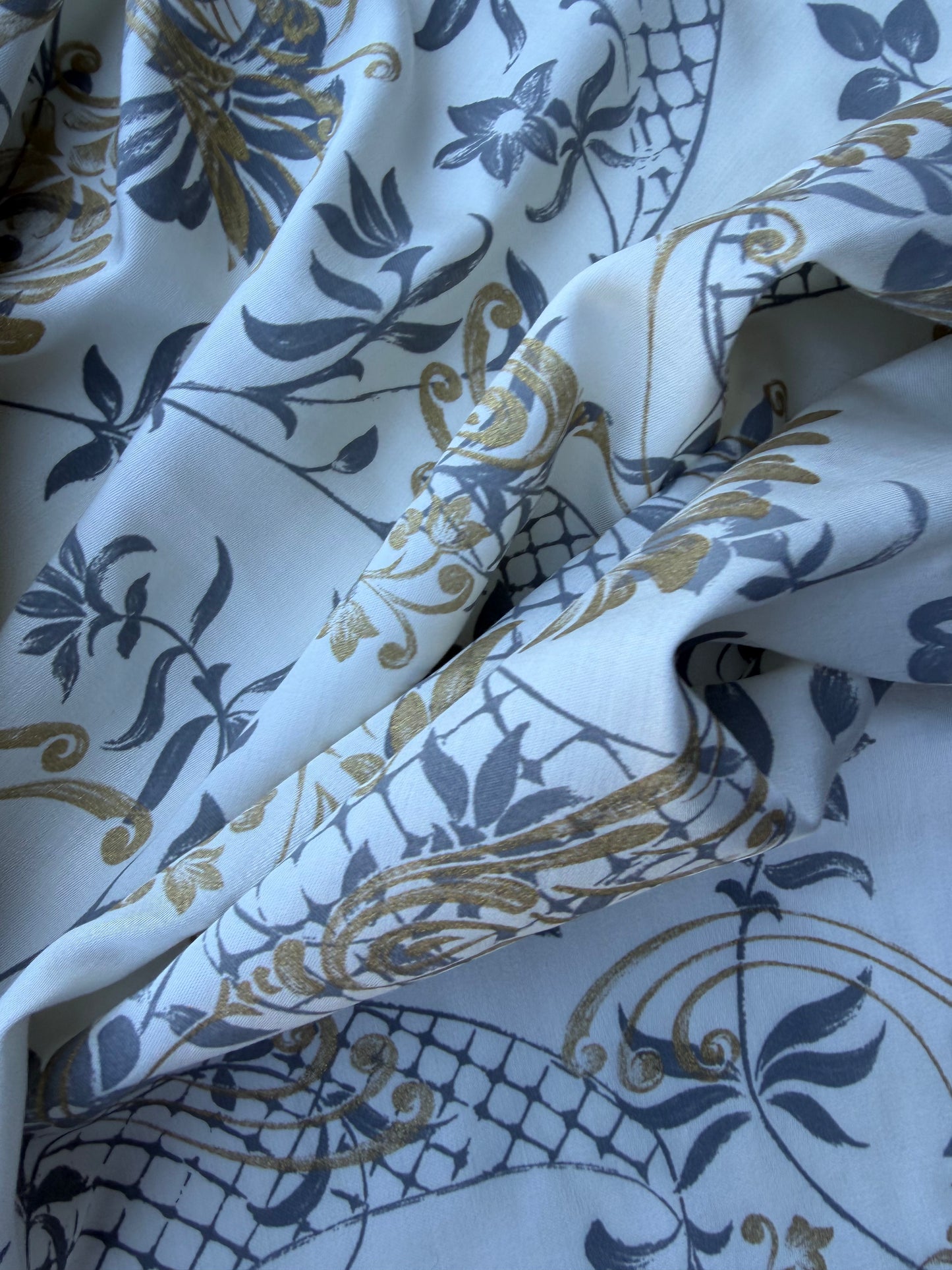 BILLY 006 viscose print grey/gold