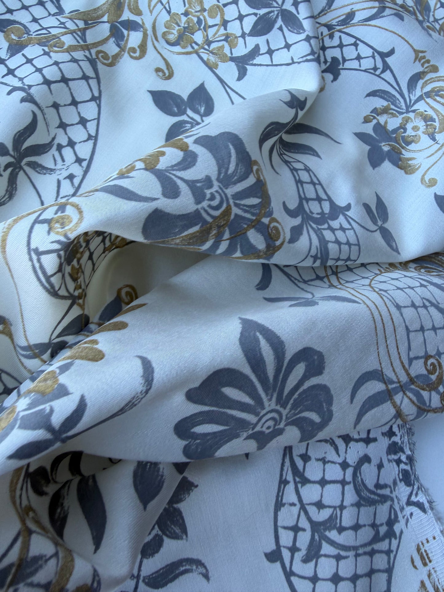 BILLY 006 viscose print grey/gold
