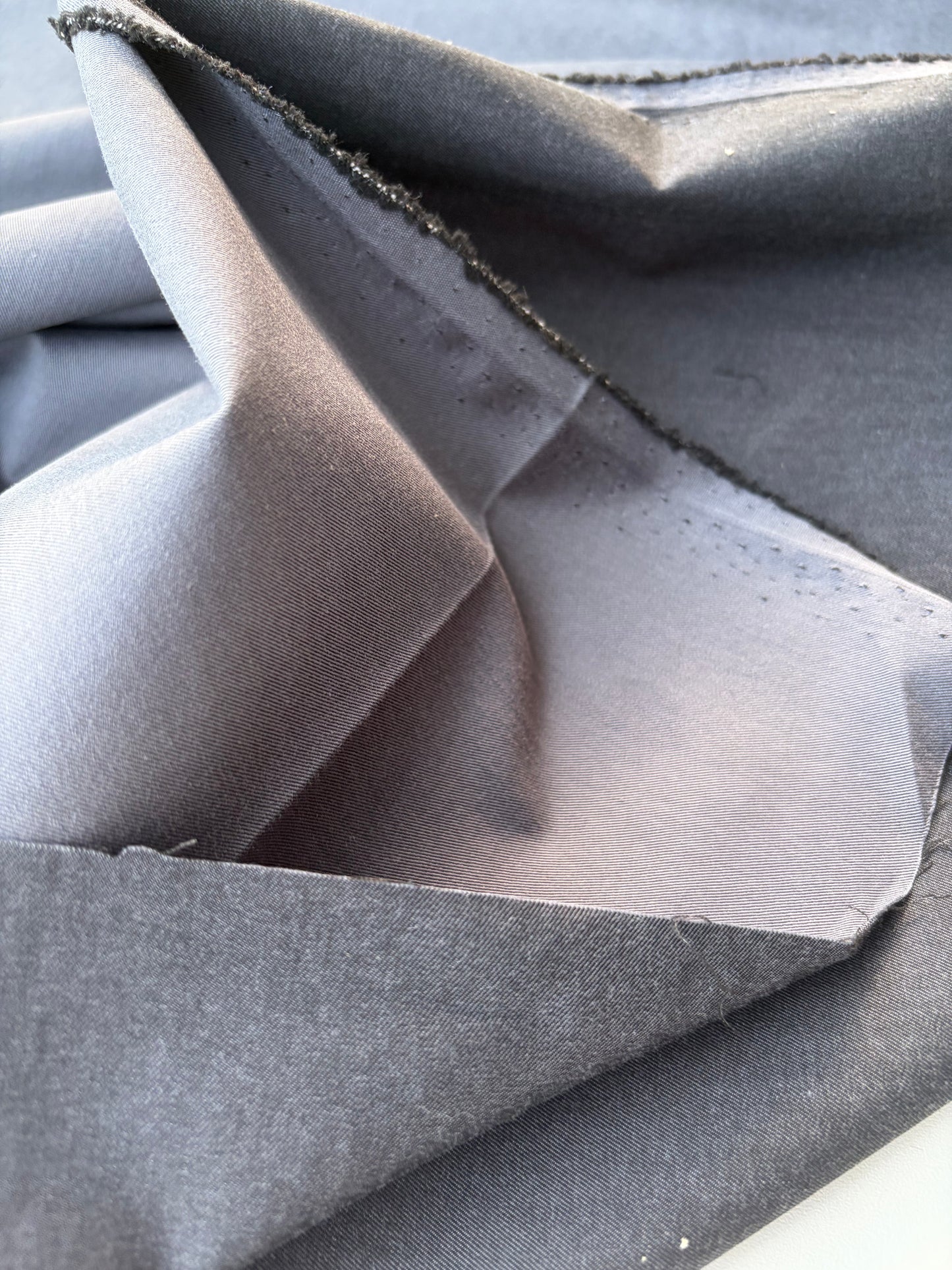 AMI 046 cotton twill technical touch grey