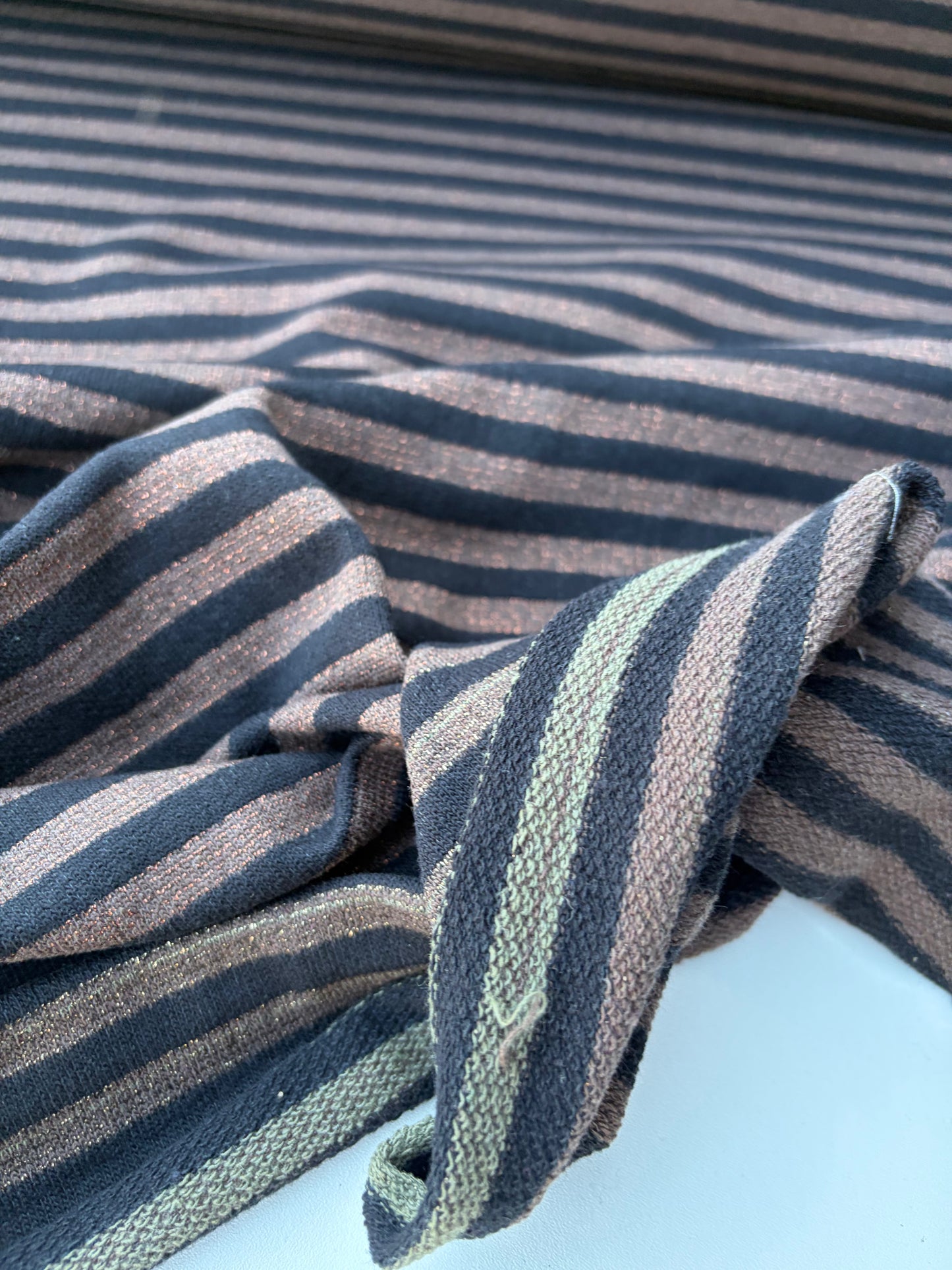 BILLY 009 Black/brown striped French Terry with lurex