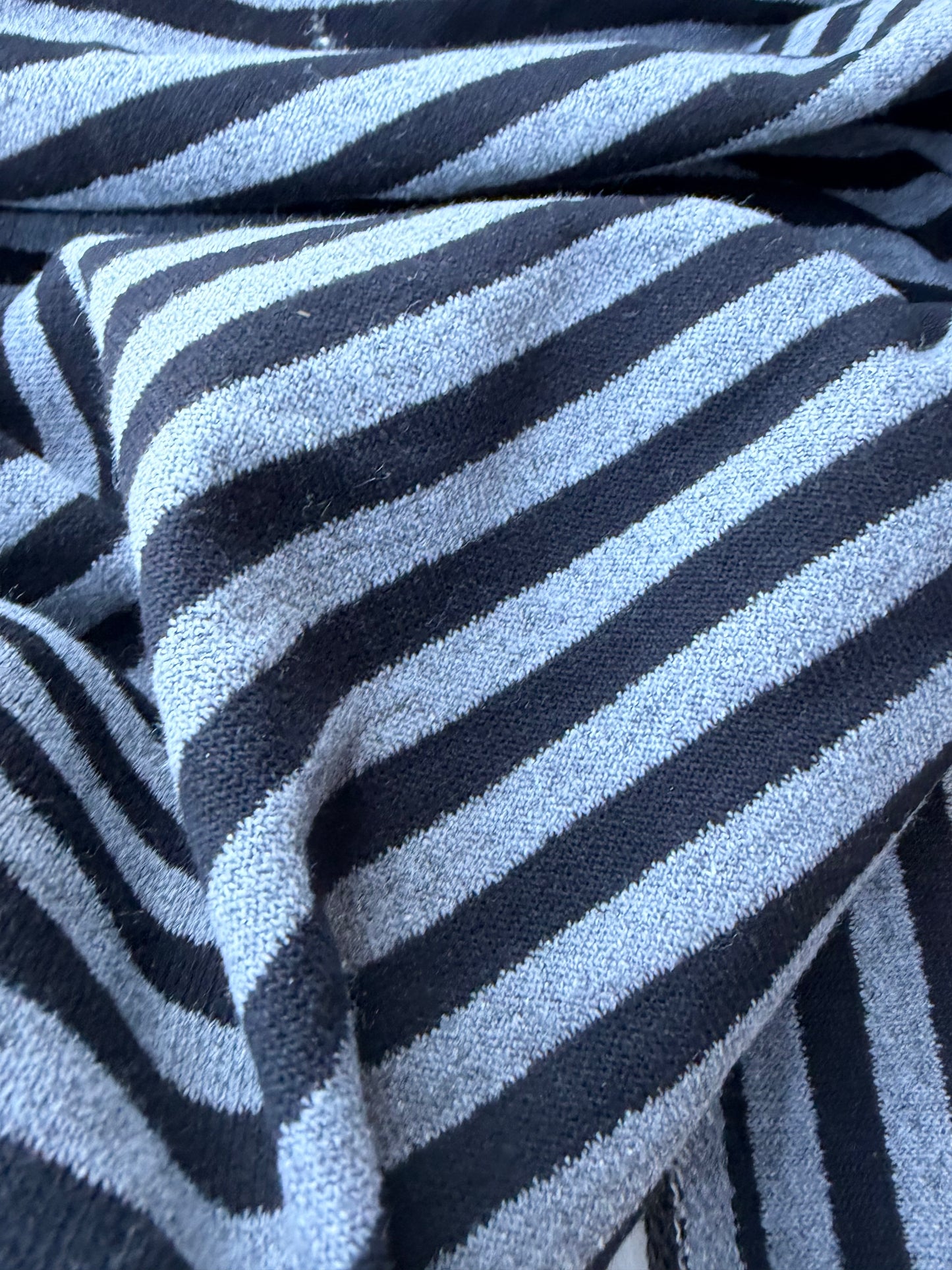 BILLY 010 Black/grey striped French Terry
