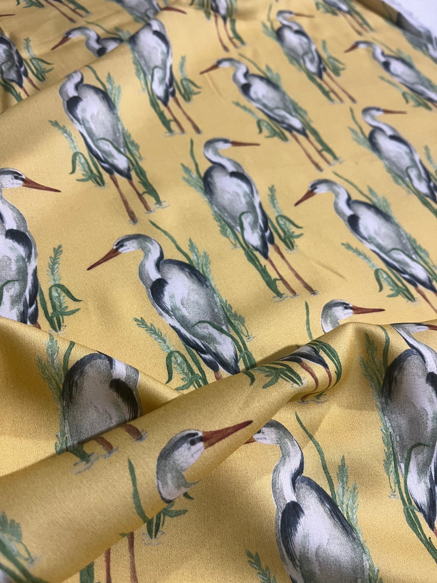 KEIRA 004 viscose satin flamingos