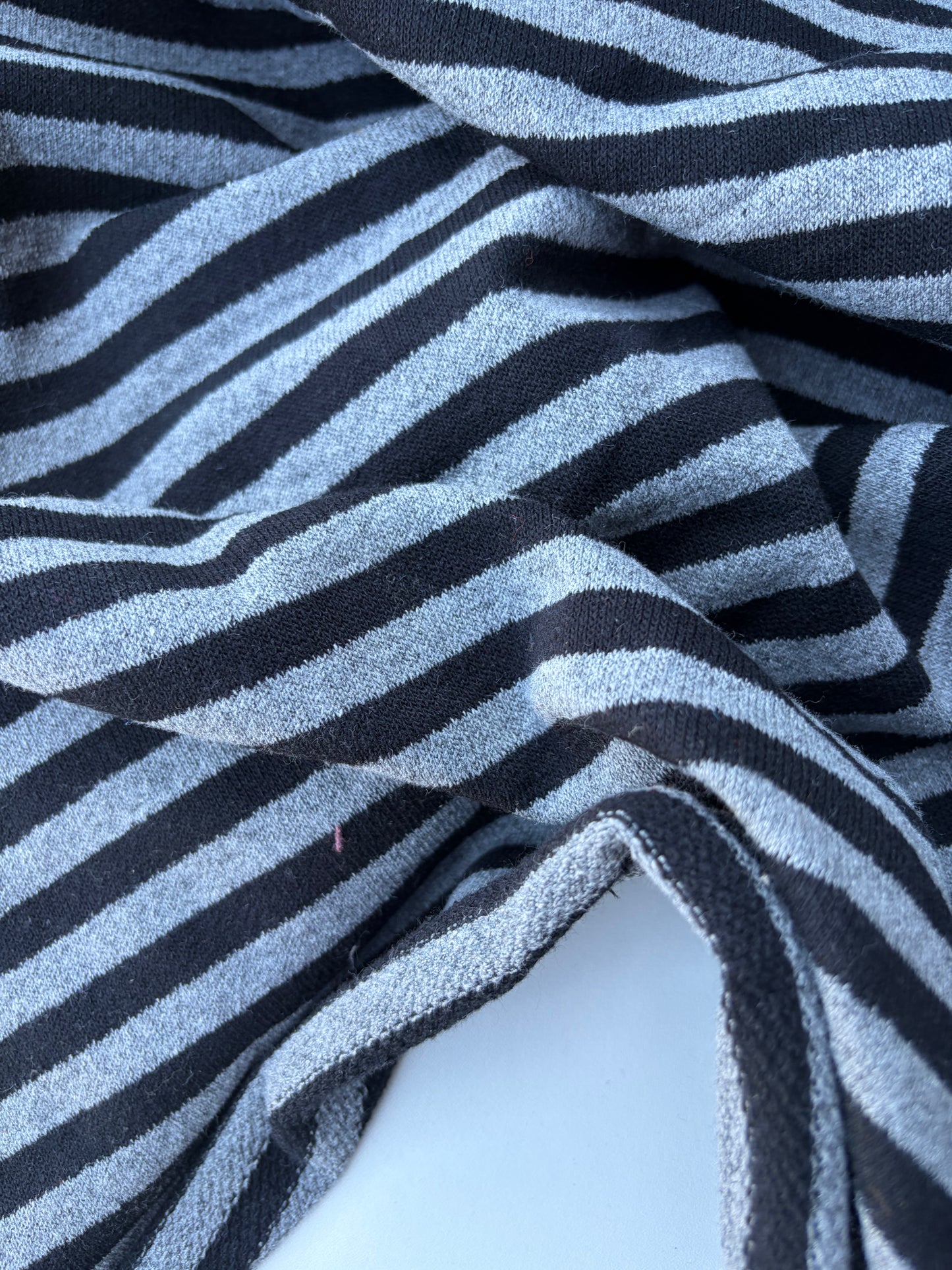 BILLY 010 Black/grey striped French Terry