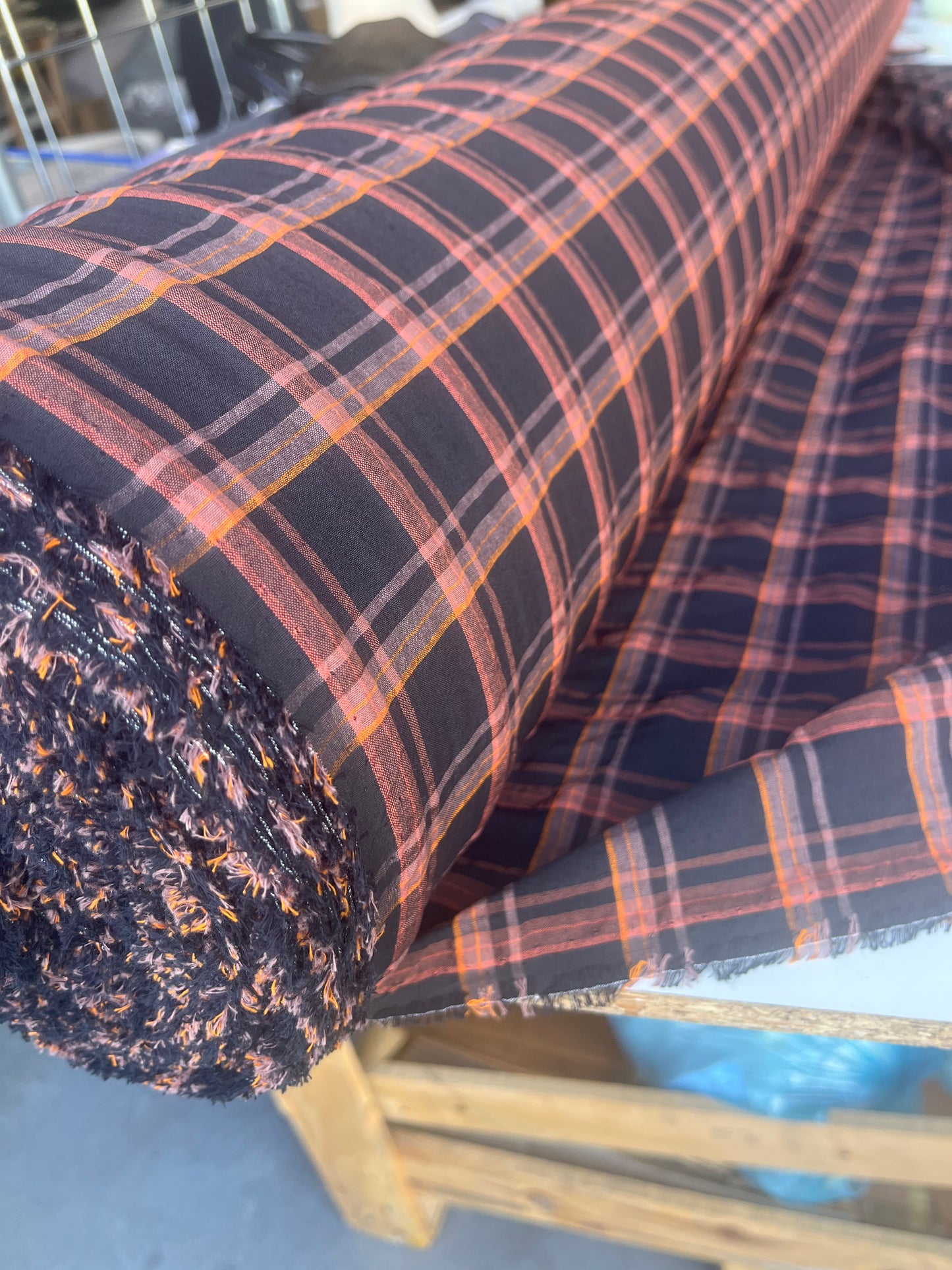 MONTI 015 43947/142 cotton crinkle check brown/orange/brique