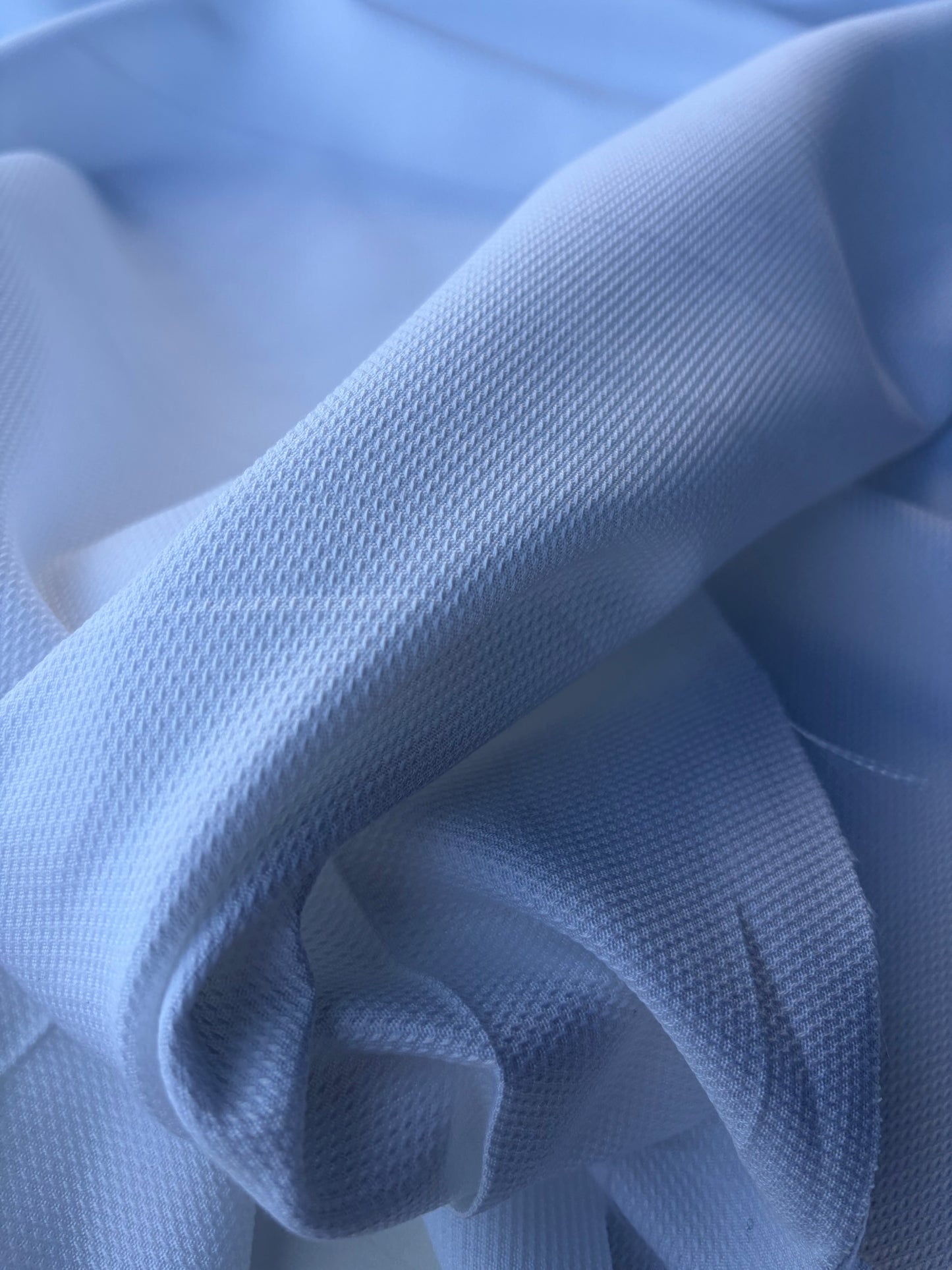AMI 050 cotton/poly woven piqué white