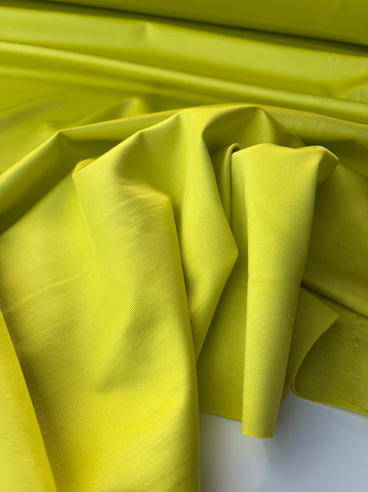 AMI 051 tight polyamide jersey bright yellow