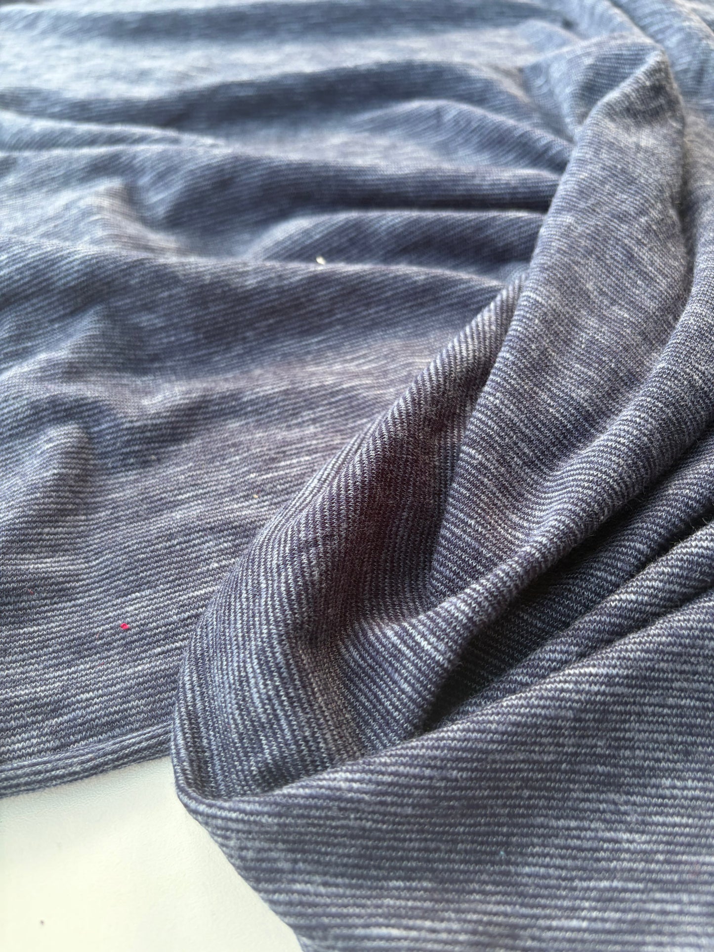 AMI 053 light jeans look jersey dark indigo