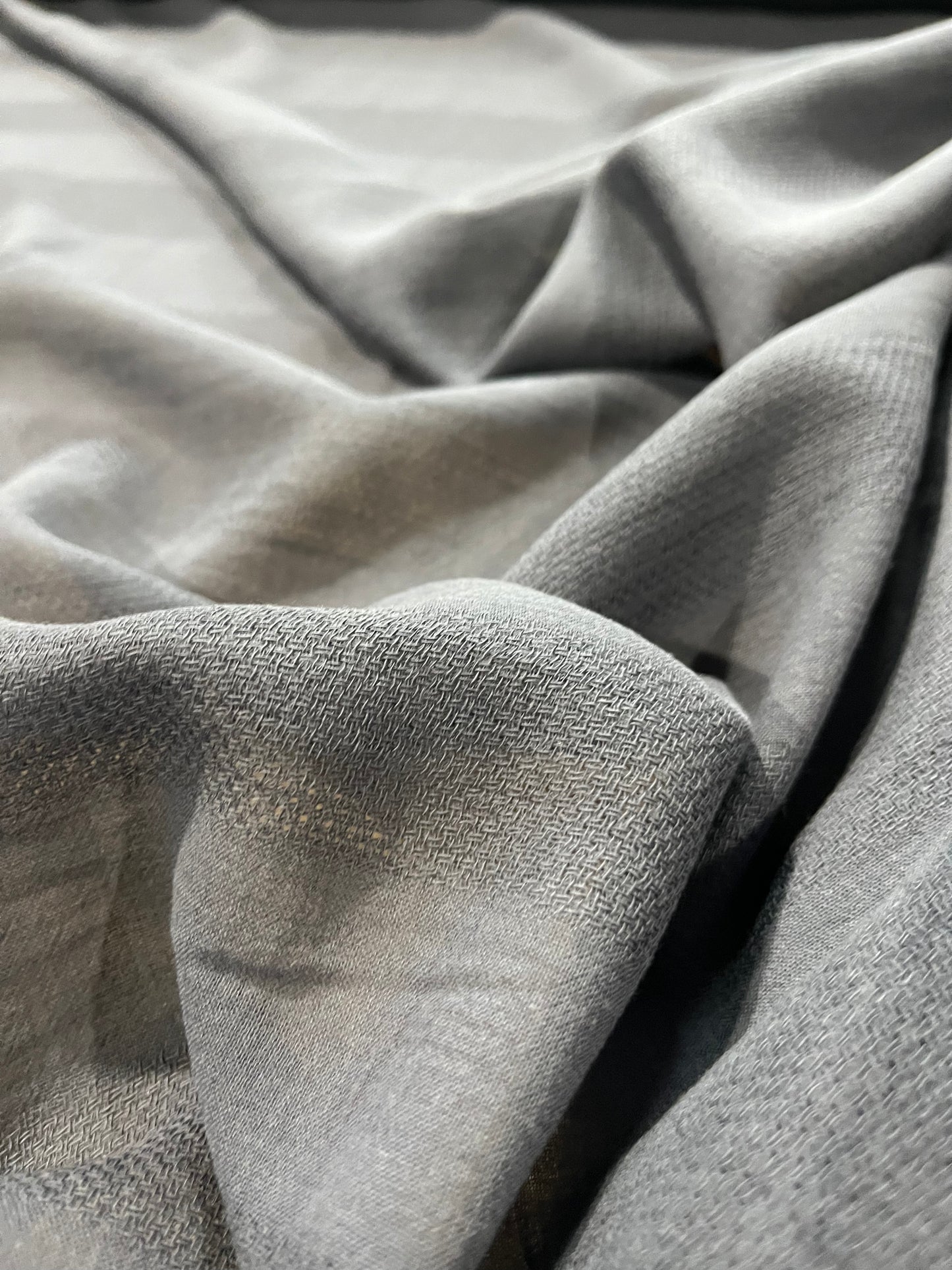 F02 broken twill cotton/viscose