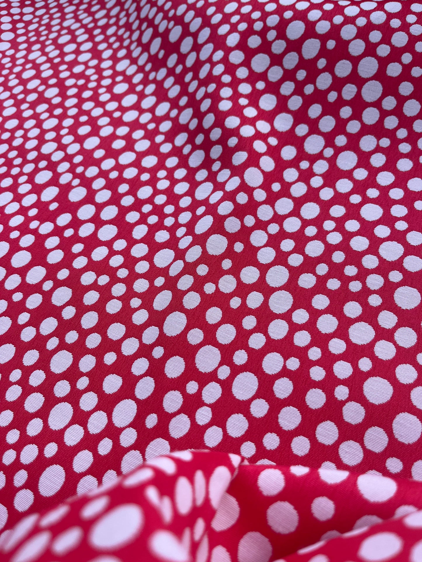 Jacques 003 cotton stretch jacquard red/white dots