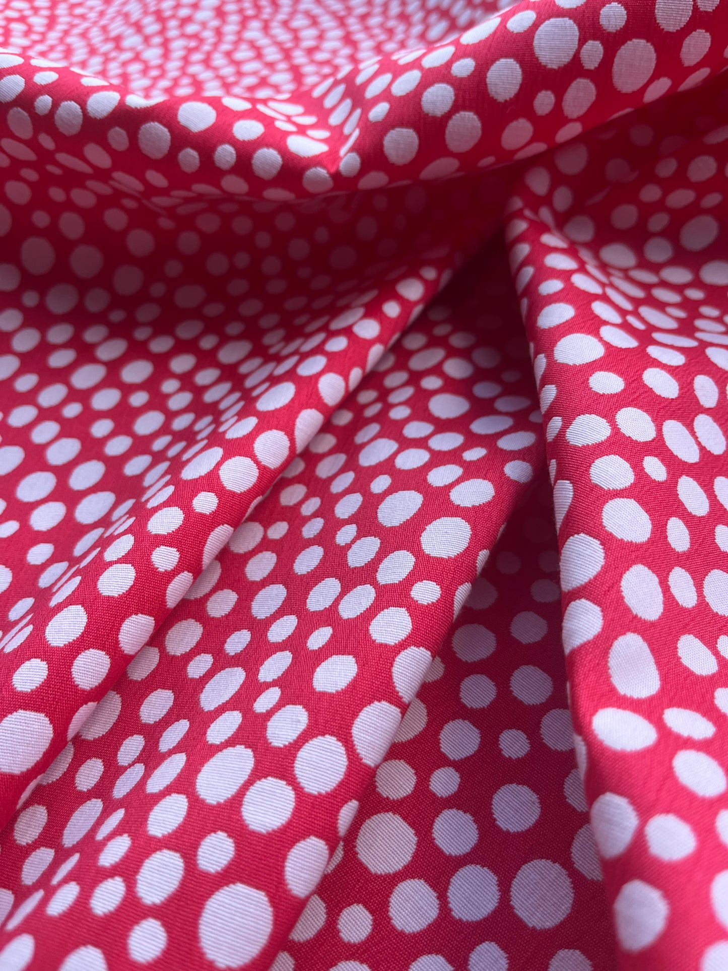 Jacques 003 cotton stretch jacquard red/white dots