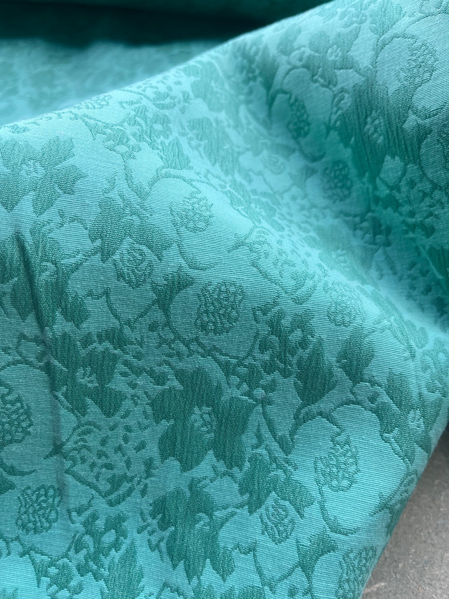 Jacques 004 cotton stretch jacquard soft green flowers