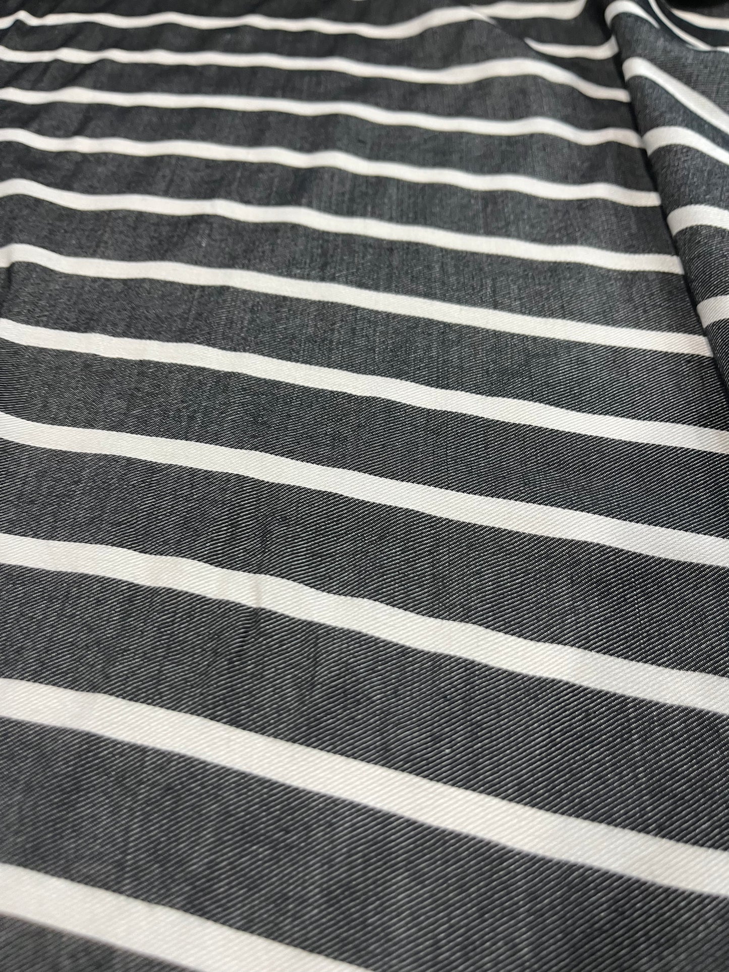 H01 Zorba #02 horizontal stripe with viscose