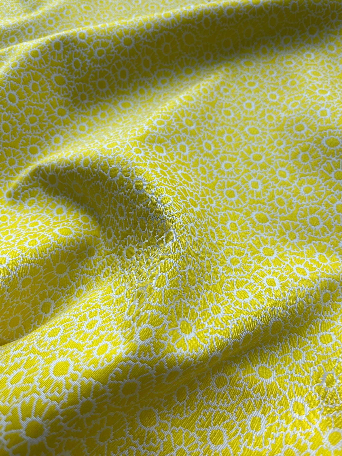 Jacques 007 cotton stretch jacquard yellow/white marguerites