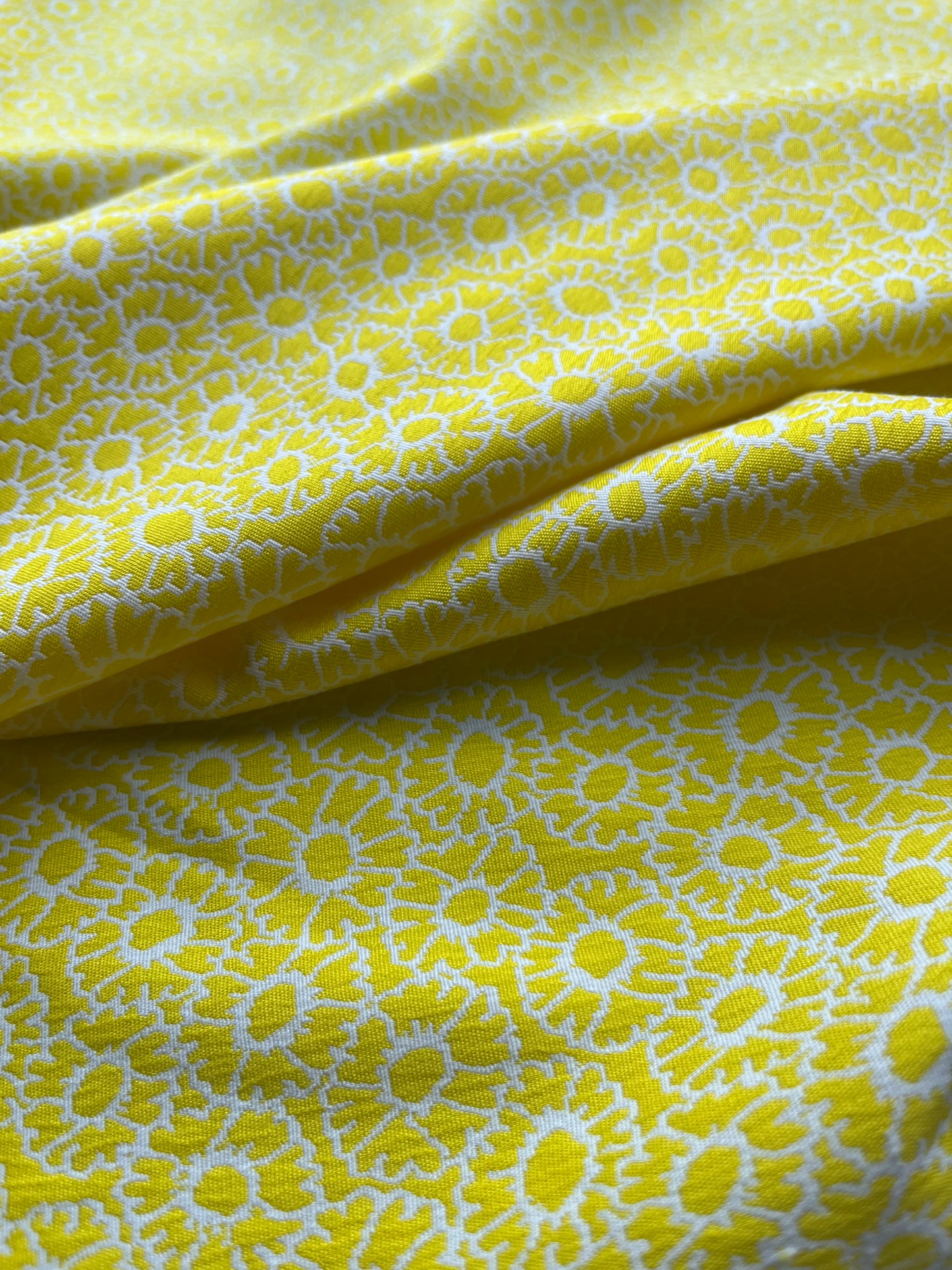 Jacques 007 cotton stretch jacquard yellow/white marguerites