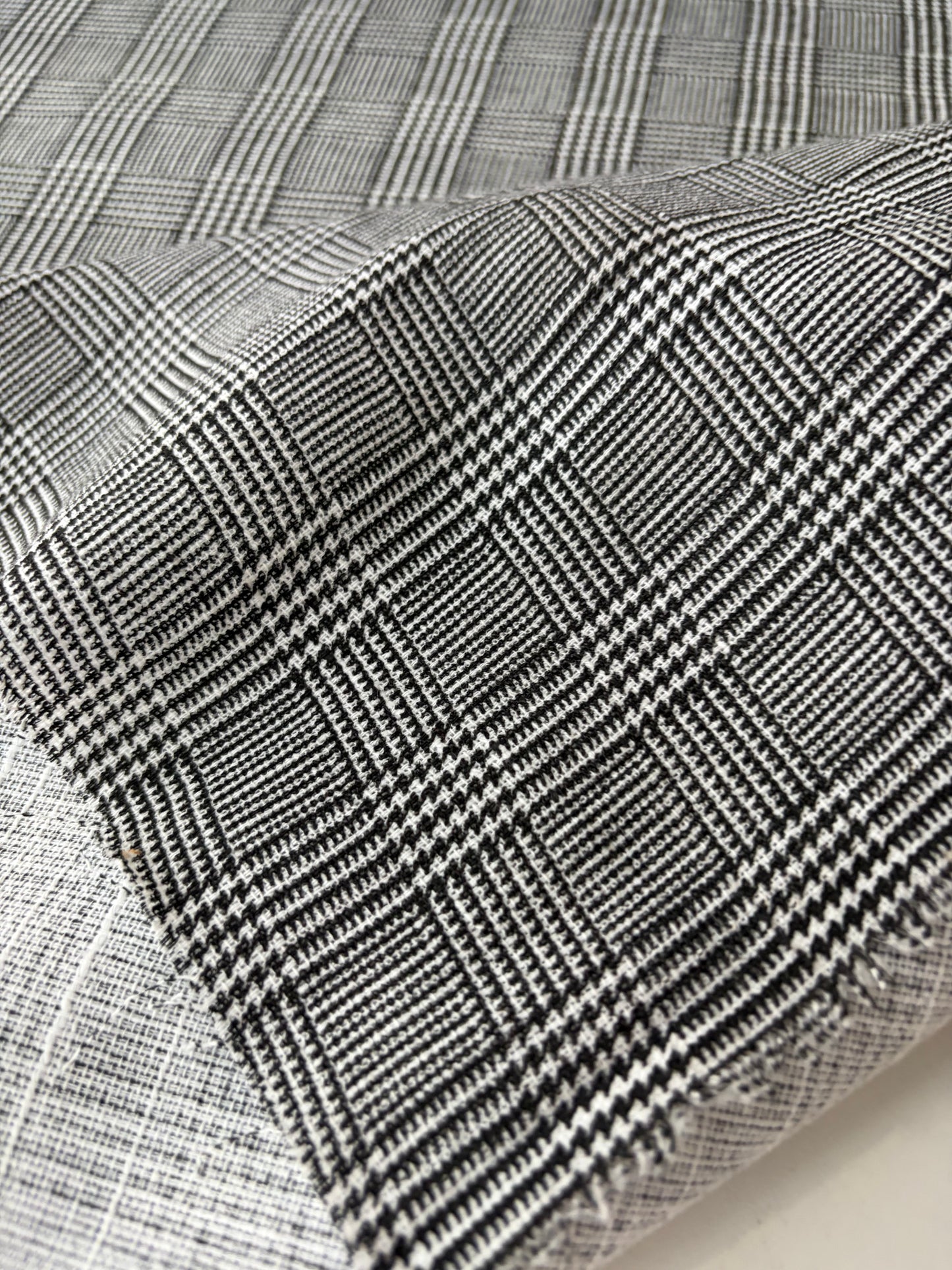 FREDO 009 cotton gaze Prince of Wales print