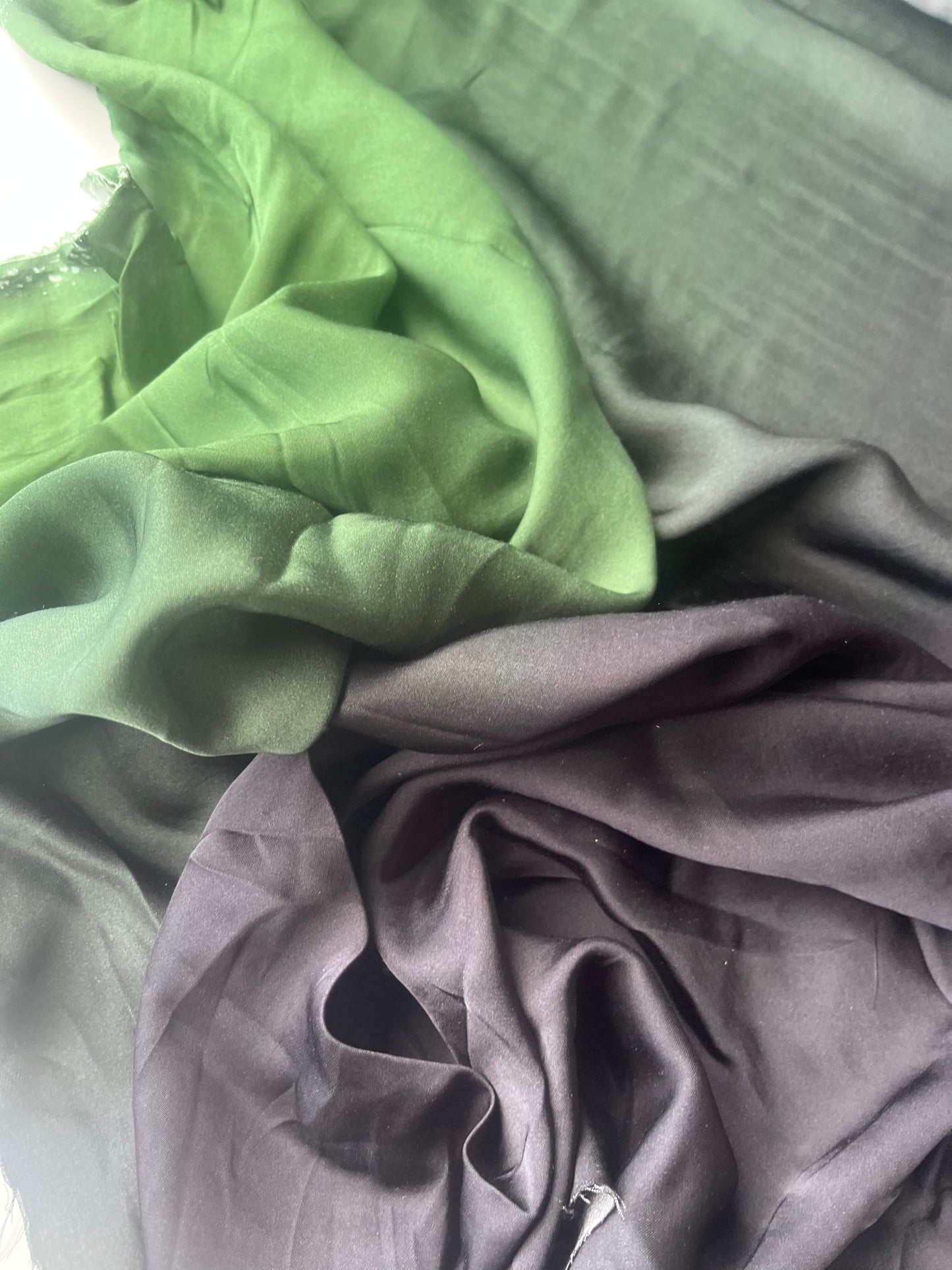 APOLLO 010 viscose satin single gradient design