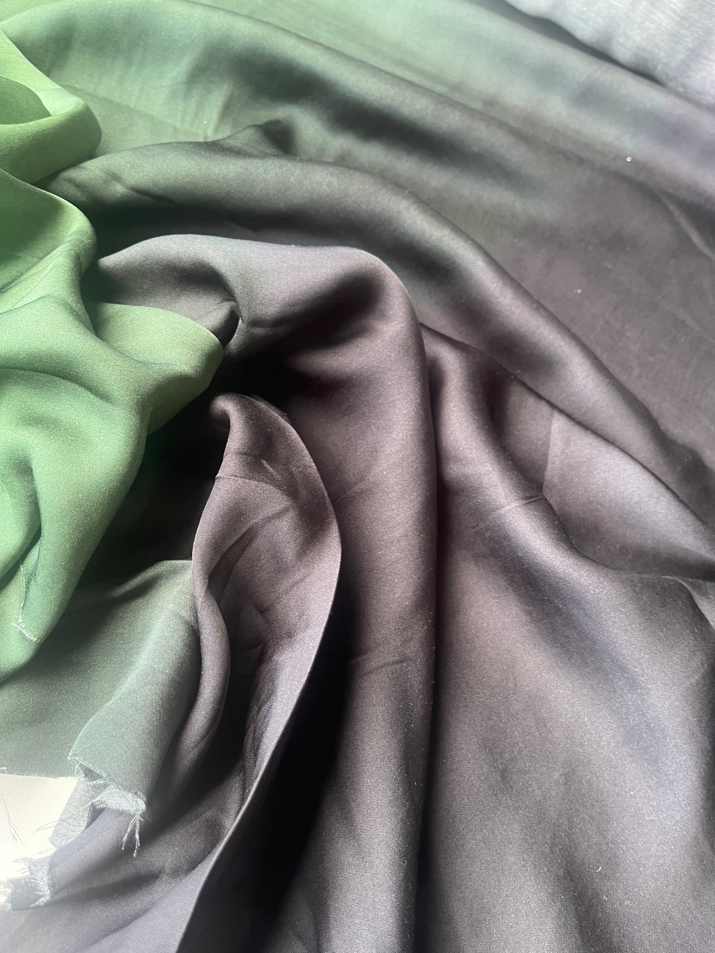 APOLLO 010 viscose satin single gradient design