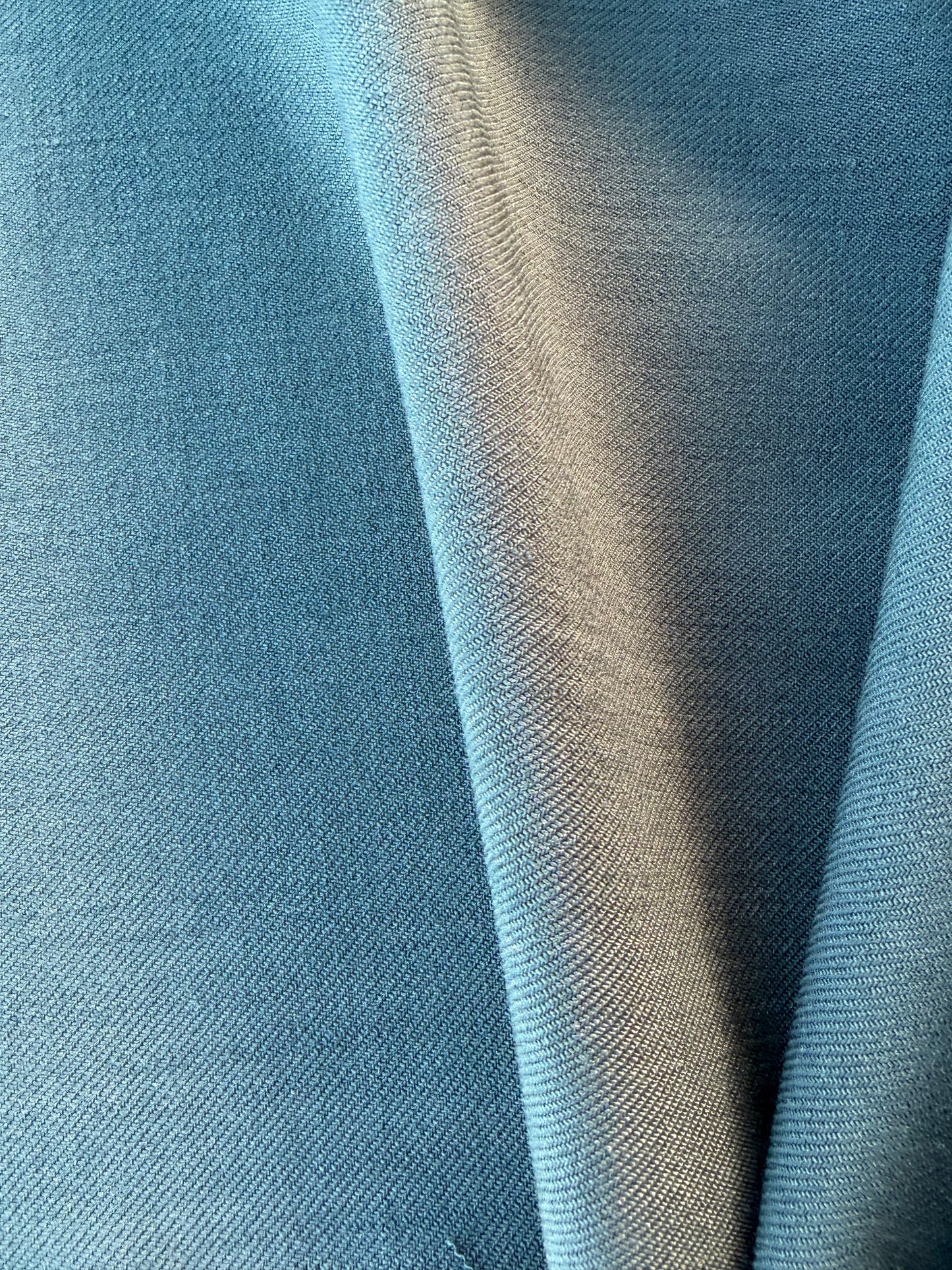 LORO 020 forest green twill wool bi-stretch