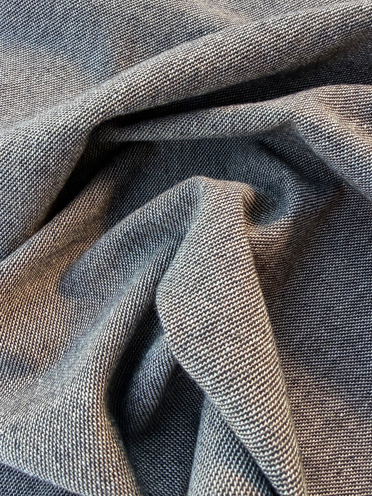 LORO 021 camel/black Donegal tweed wool