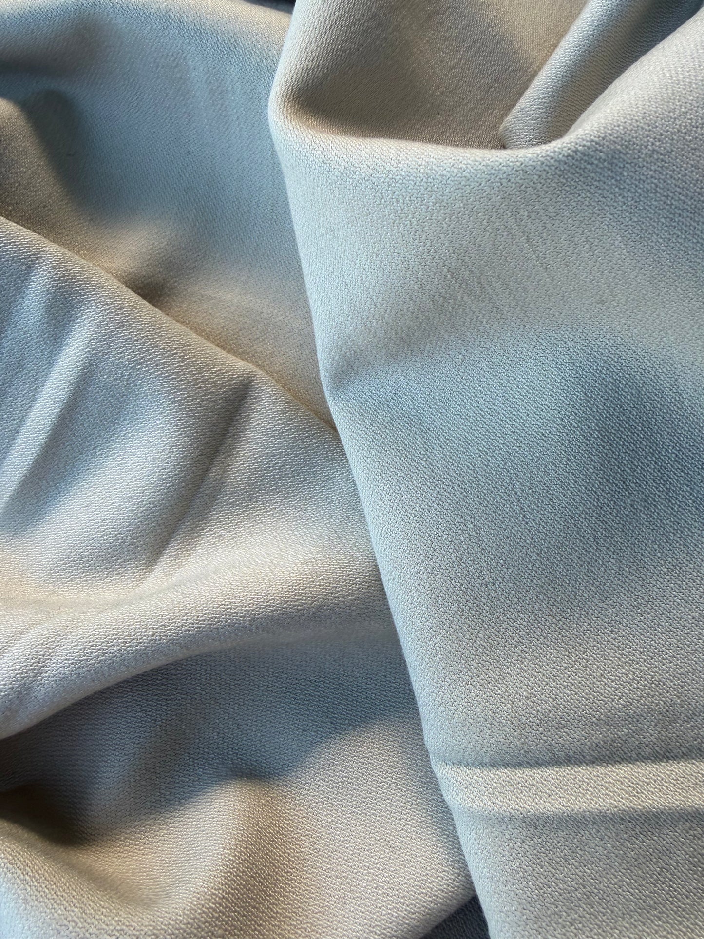 LORO 022 cream coloured wool crêpe bi-stretch