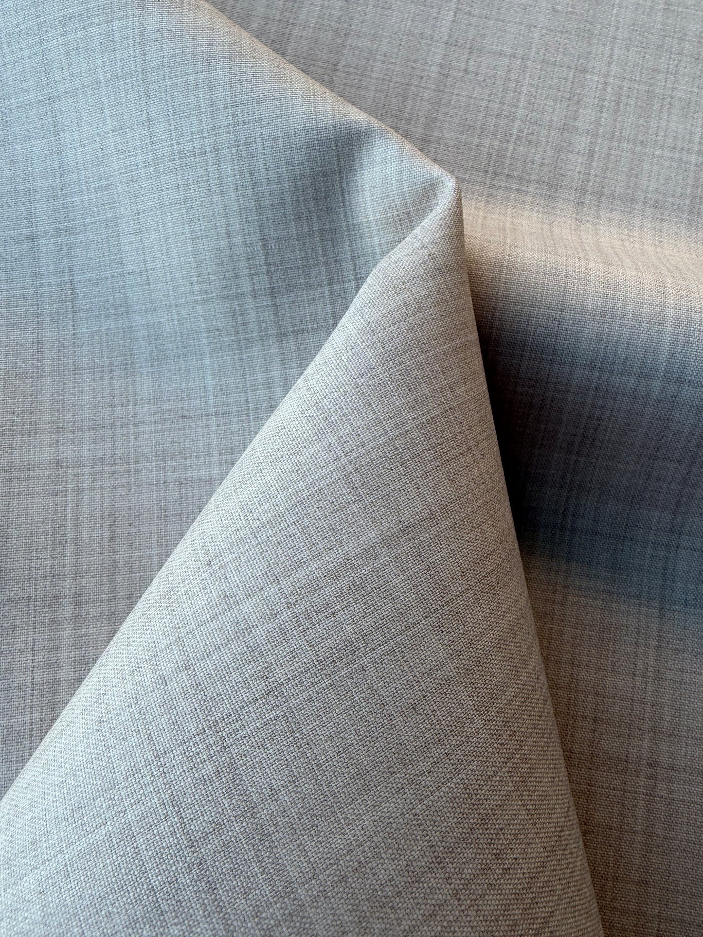 LORO 023 greige coloured wool chiné