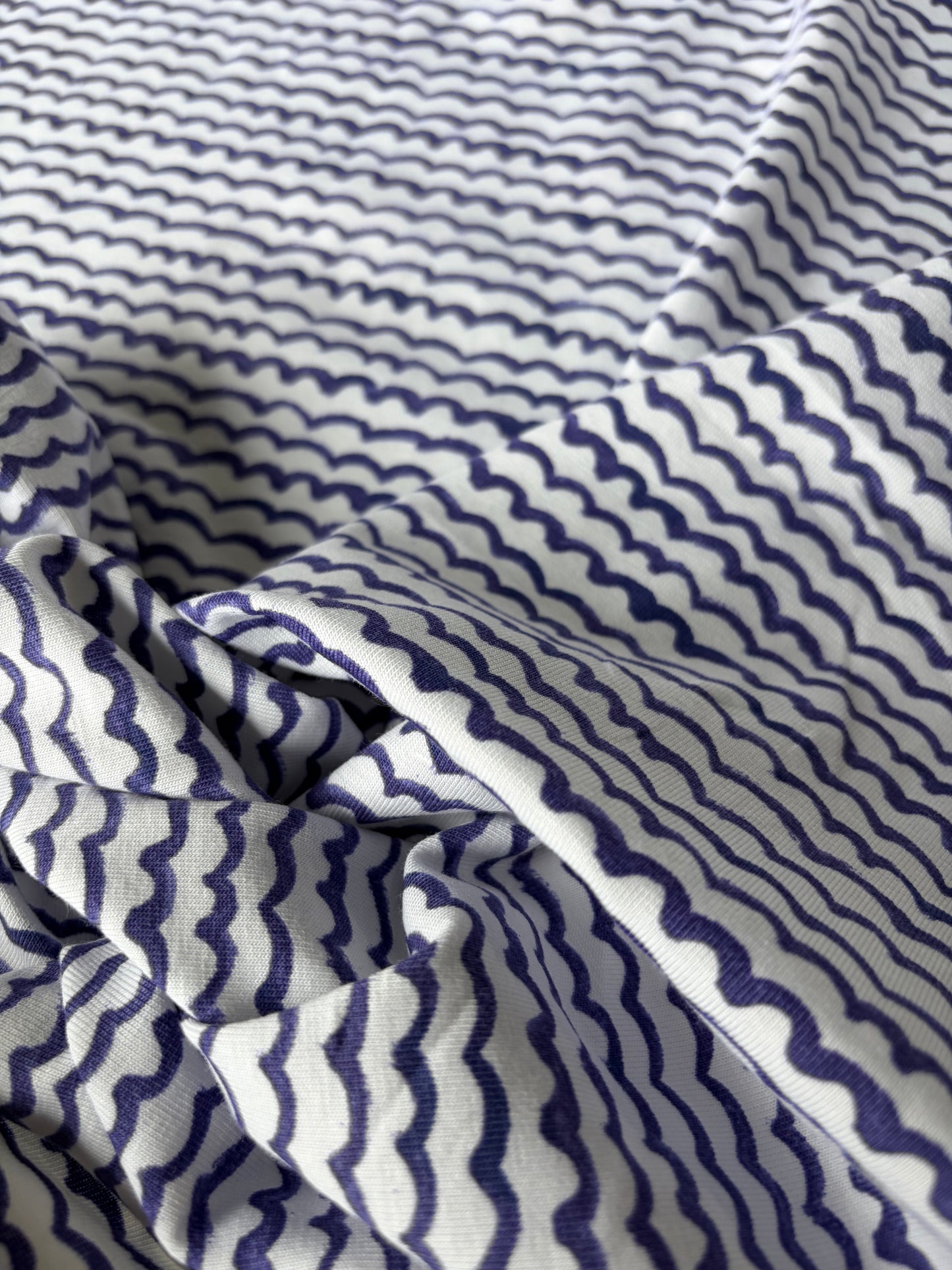 FREDO 016 jersey viscose indigo waves