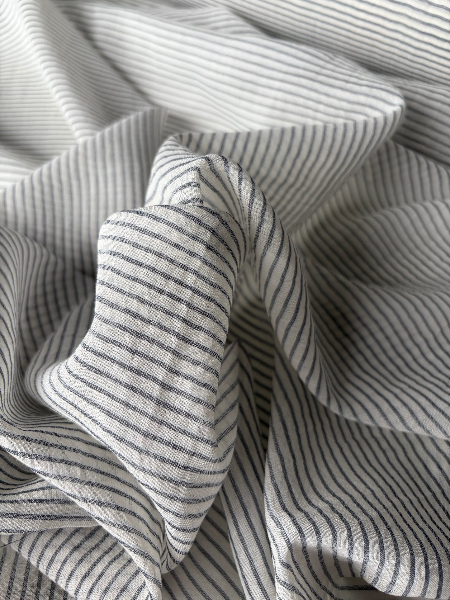 FREDO 018 yarndyed  cotton voile stripes