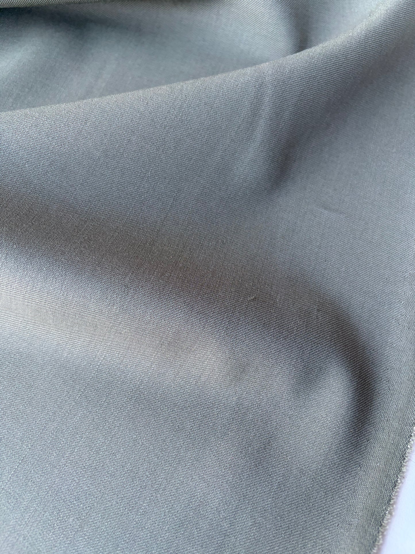 LORO 028 khaky green toile wool bi-stretch