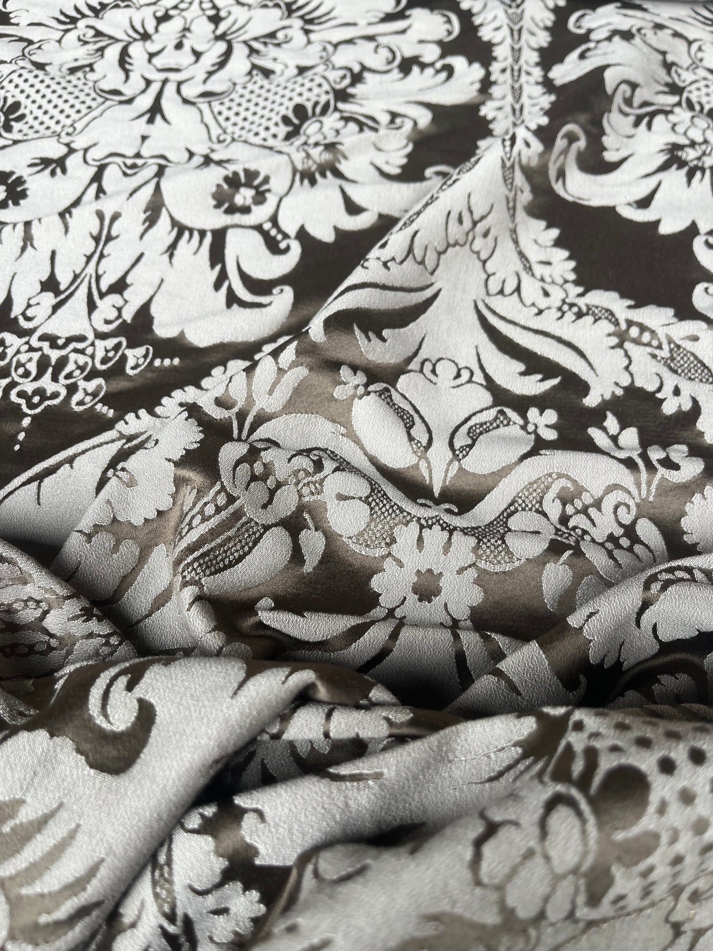 Shiny jacquard brown/beige SUMMER PARTY 145 G02