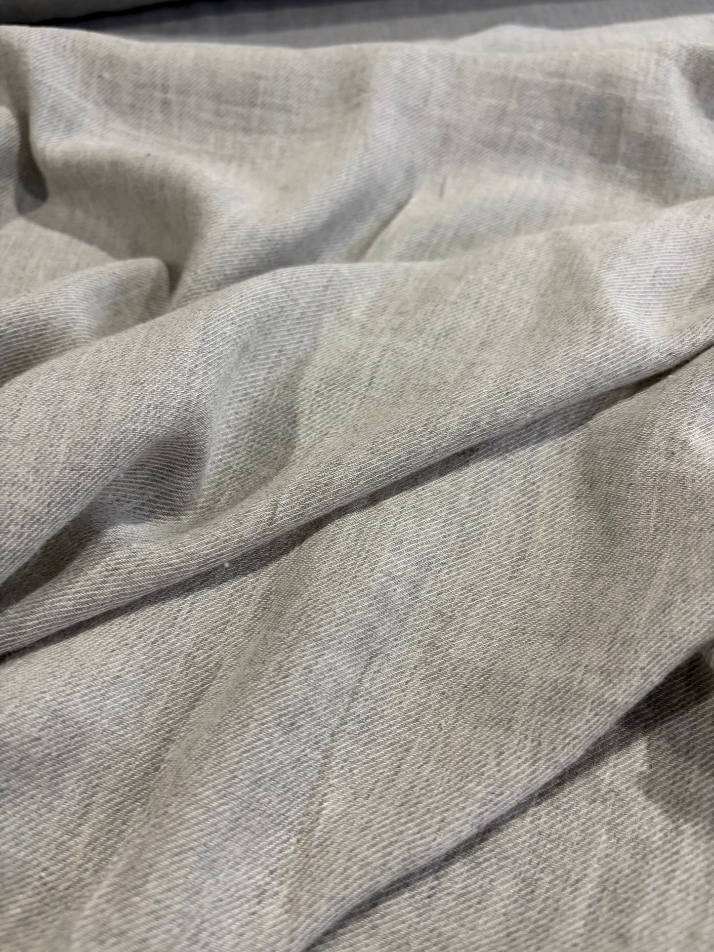 FREDO 031 viscose wool light grey