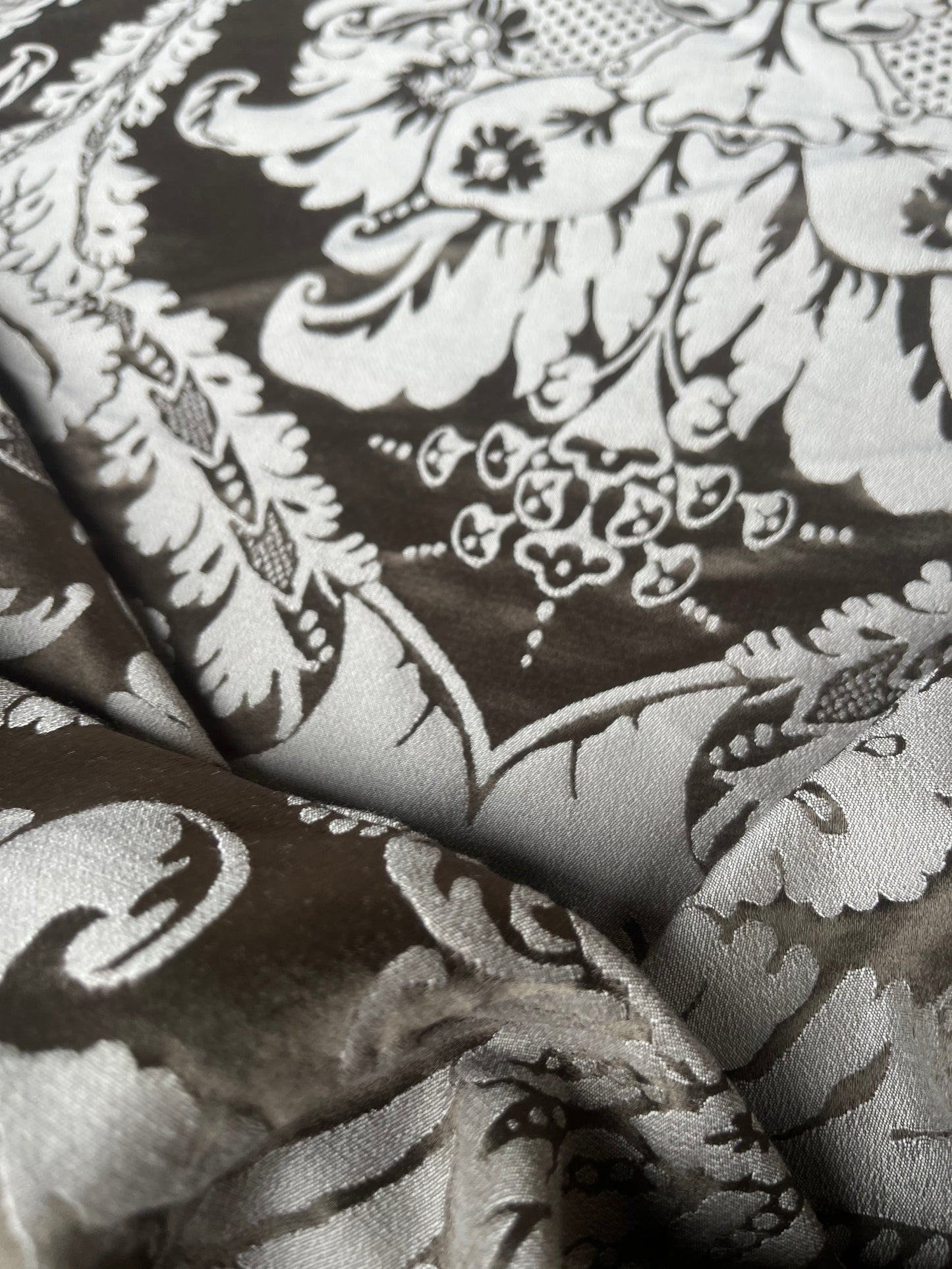 Shiny jacquard brown/beige SUMMER PARTY 145 G02