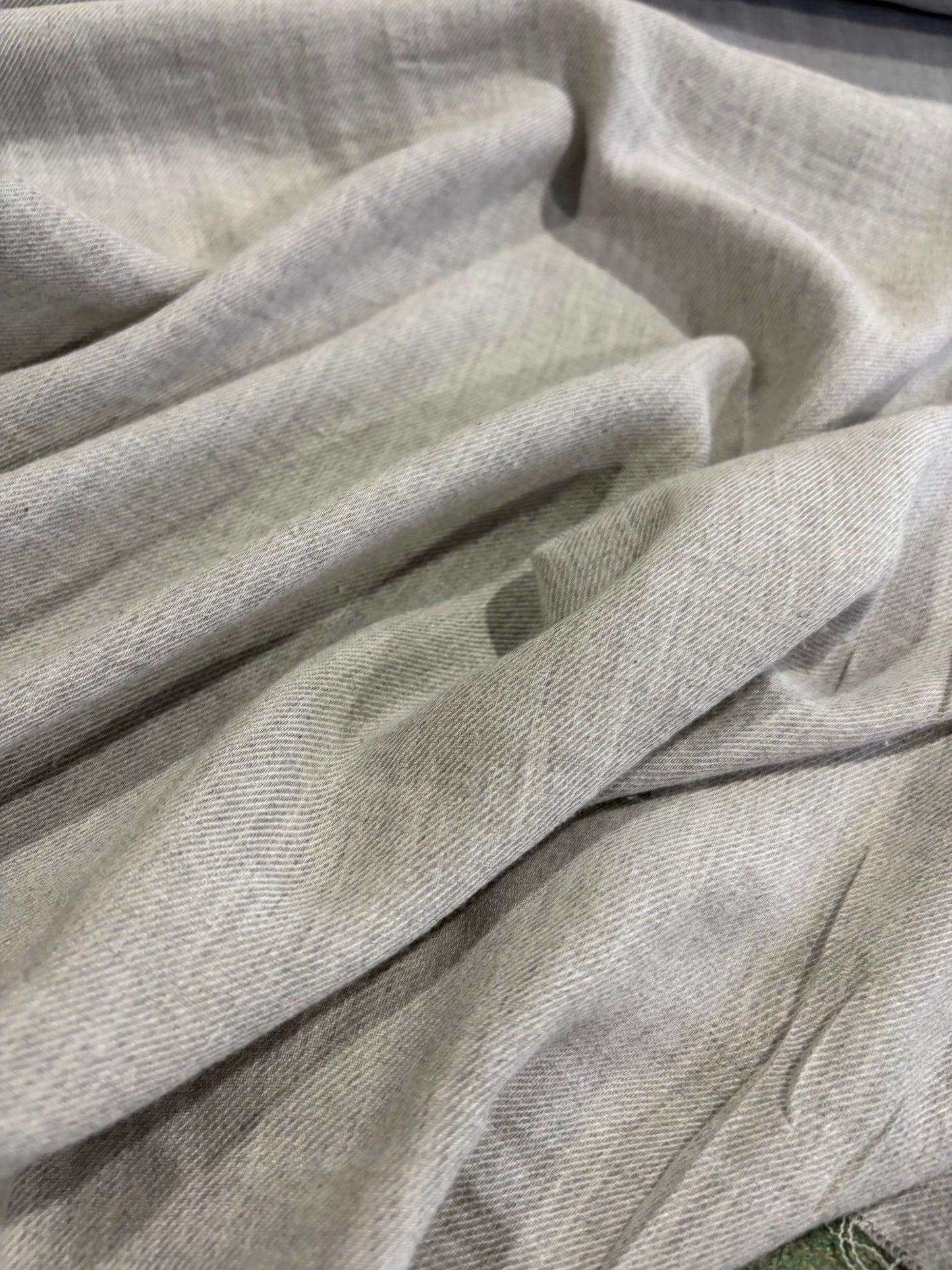 FREDO 031 viscose wool light grey