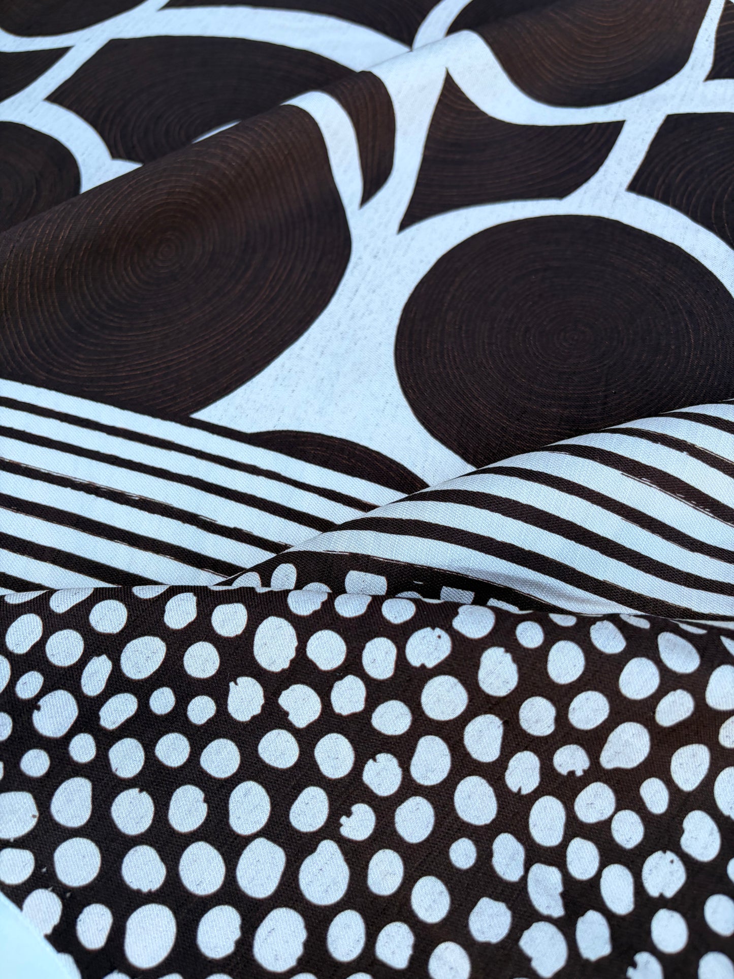 CHARLY 012 brown/ecru dots double border print viscose crêpe