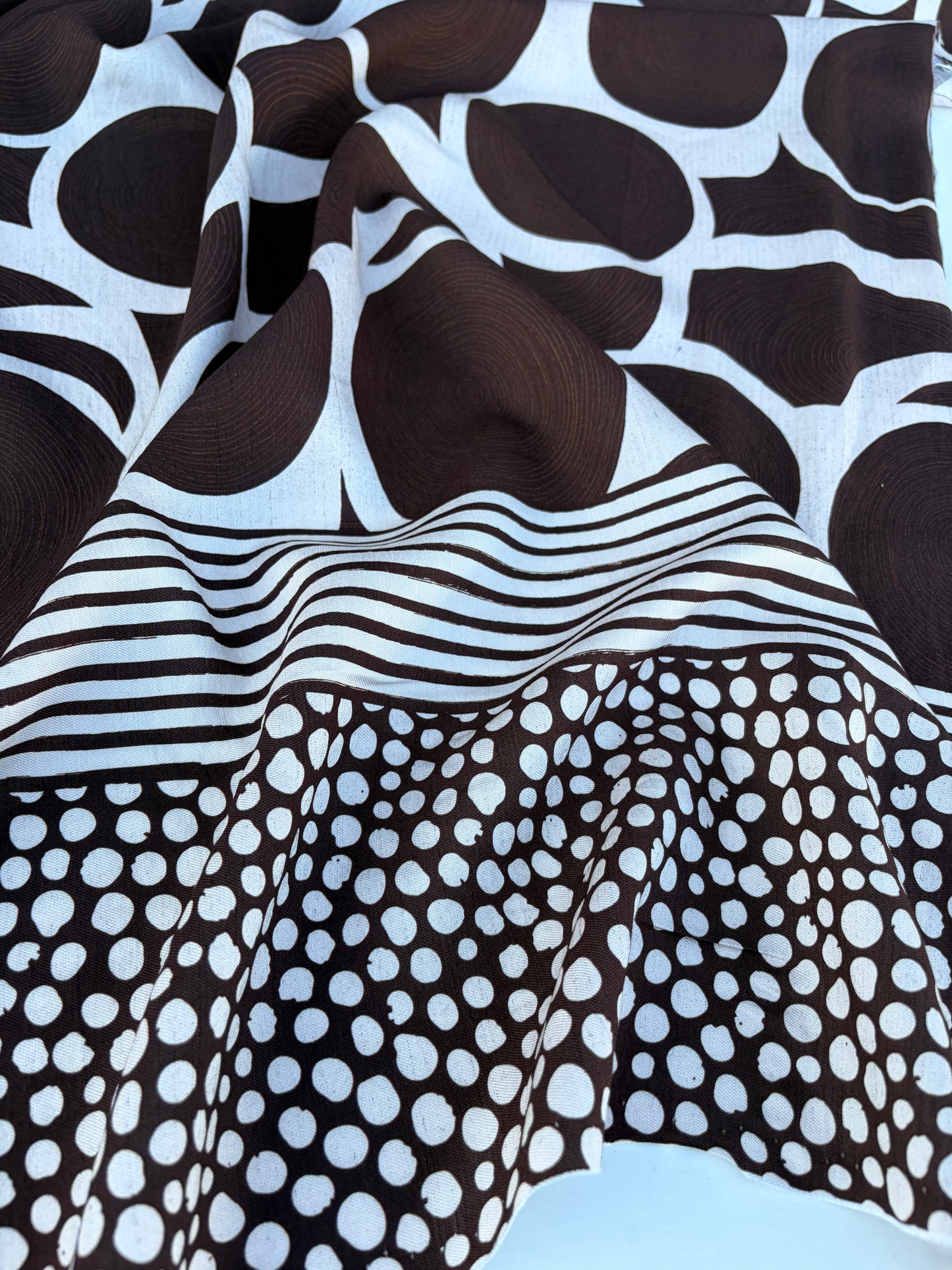 CHARLY 012 brown/ecru dots double border print viscose crêpe