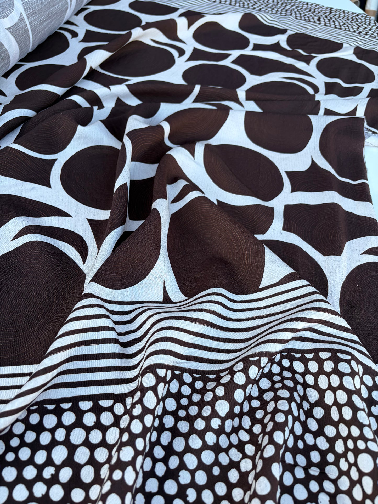 CHARLY 012 brown/ecru dots double border print viscose crêpe