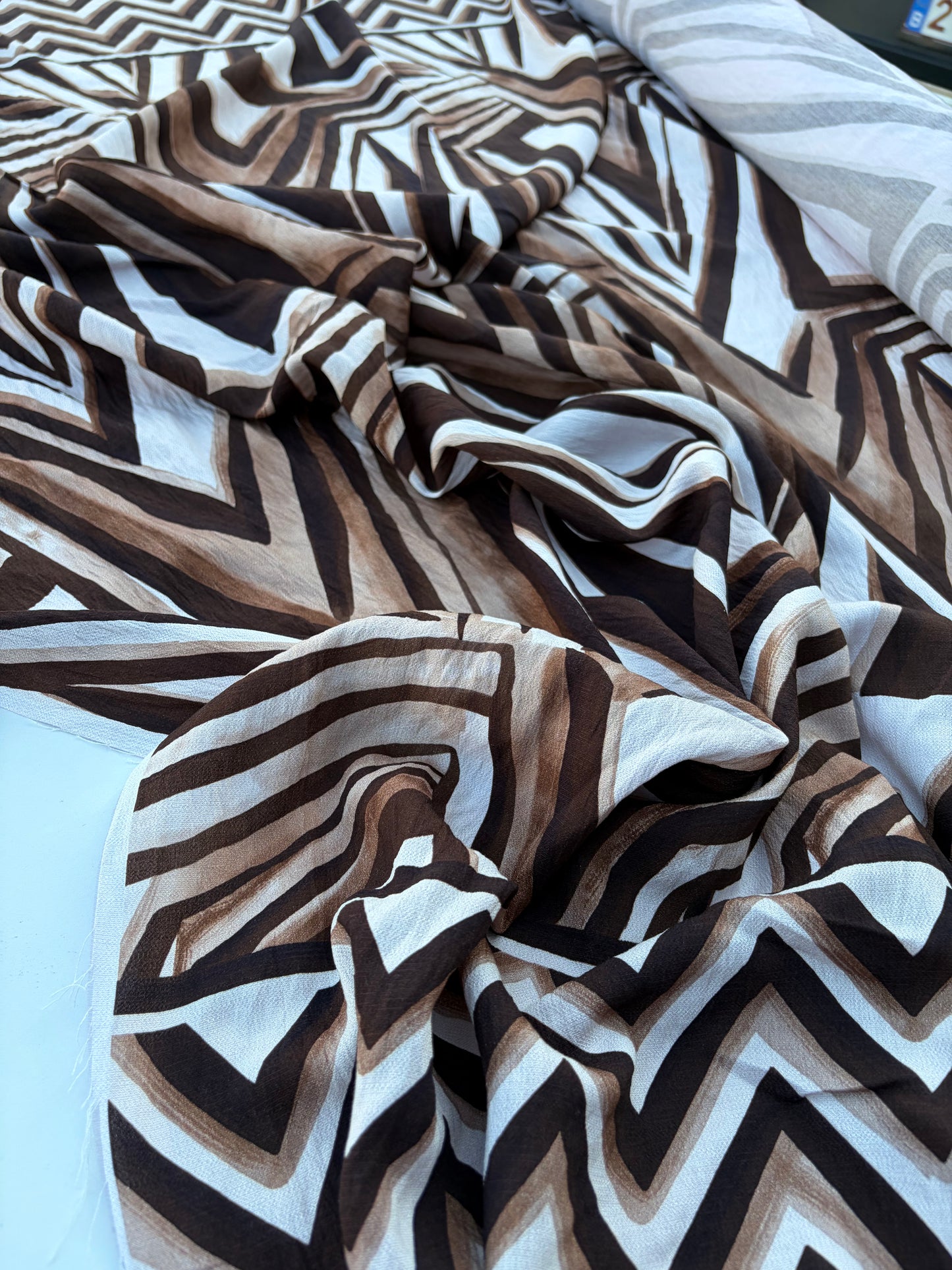 CHARLY 013 brown/ecru double border print viscose crêpe