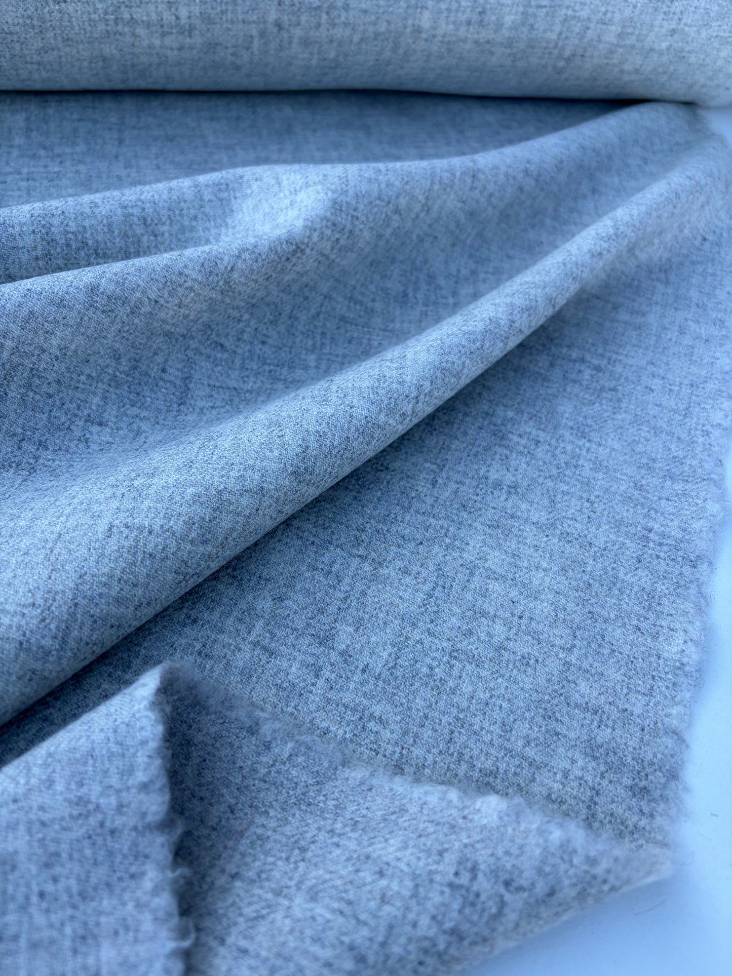 CHARLY 016 grey mélange wool flannel
