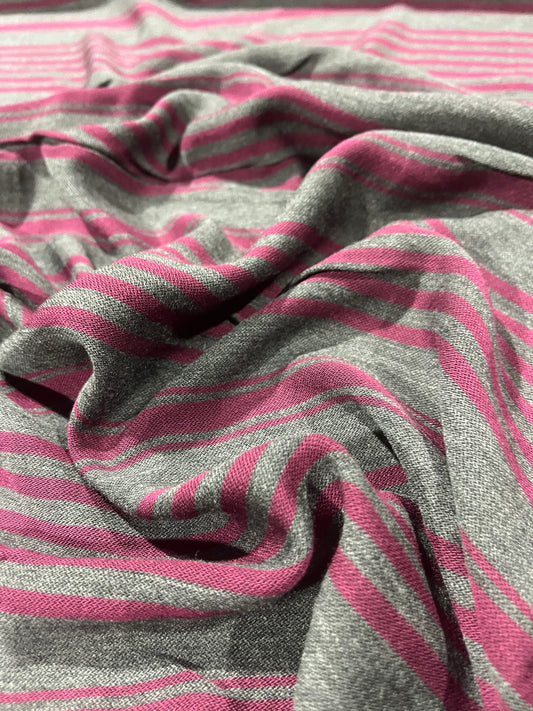 H01 Twill stripes grey/fuchsia