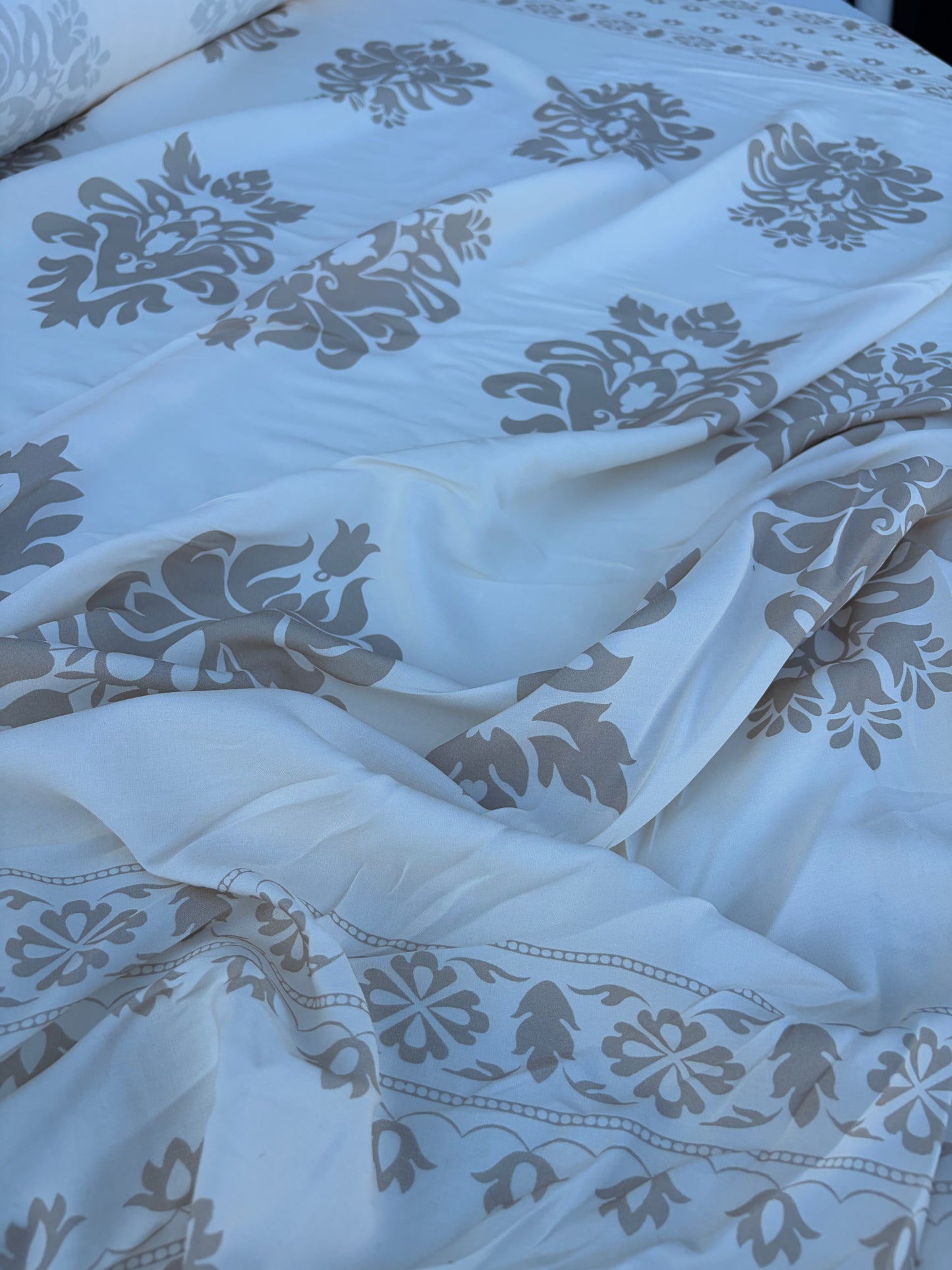 CHARLY 018 double border viscose print