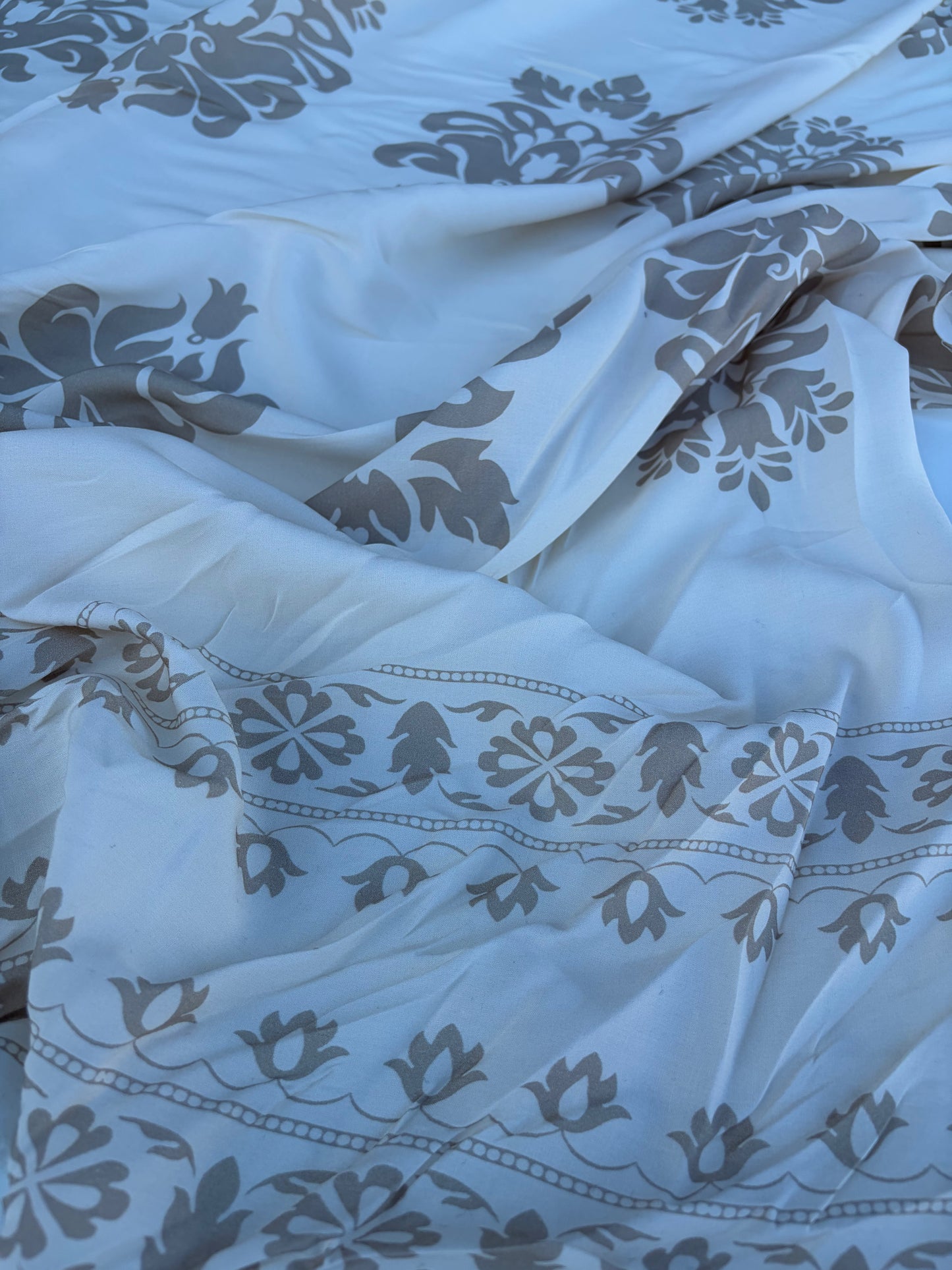 CHARLY 018 double border viscose print