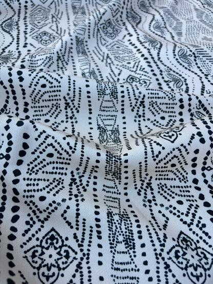 CHARLY 020 cotton twill stretch black/sand ethnical print